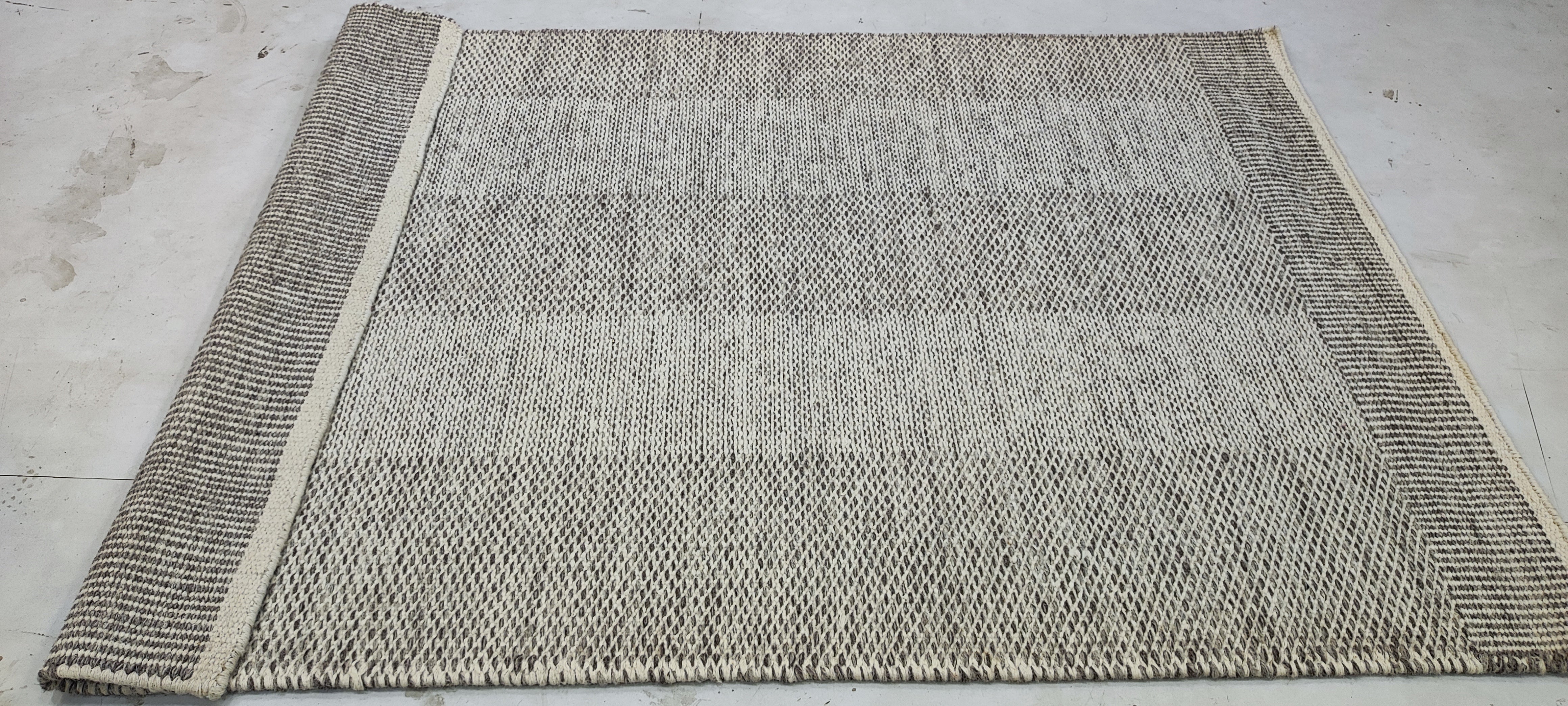 Michael 4x6 Hand-Woven Durrie Silver Grey