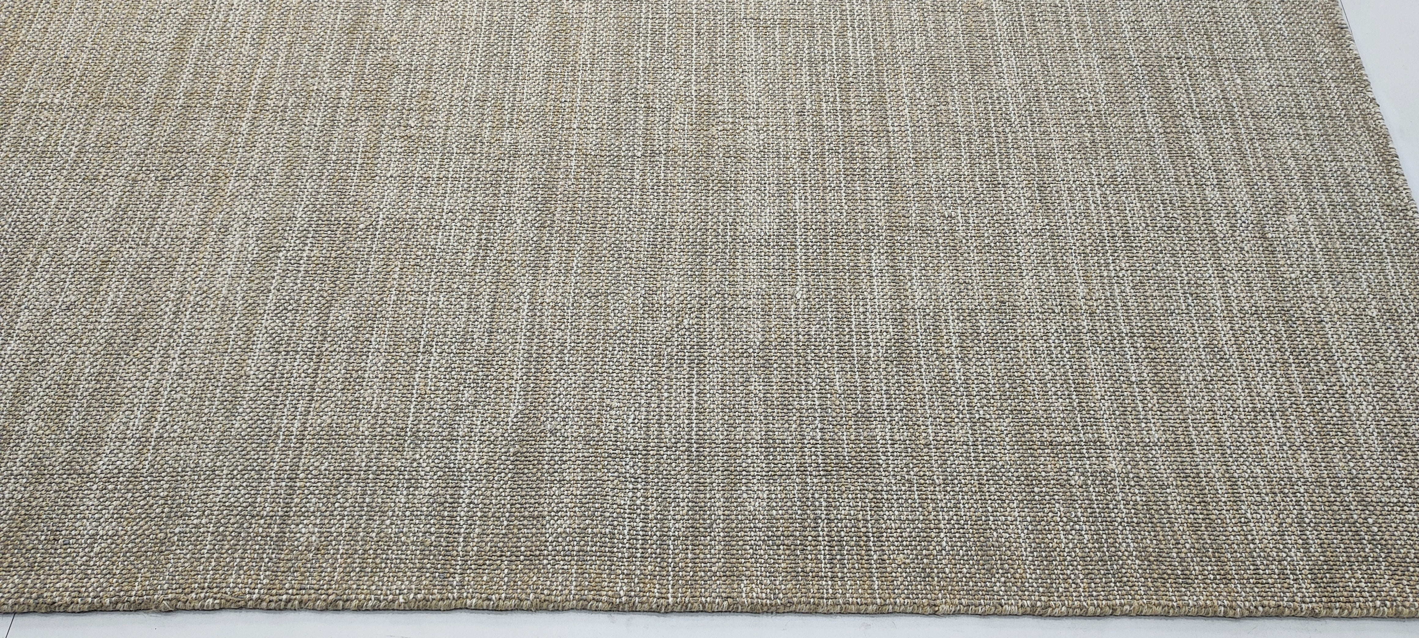 Michael King 9x12 Hand-Woven Durrie Textured Beige