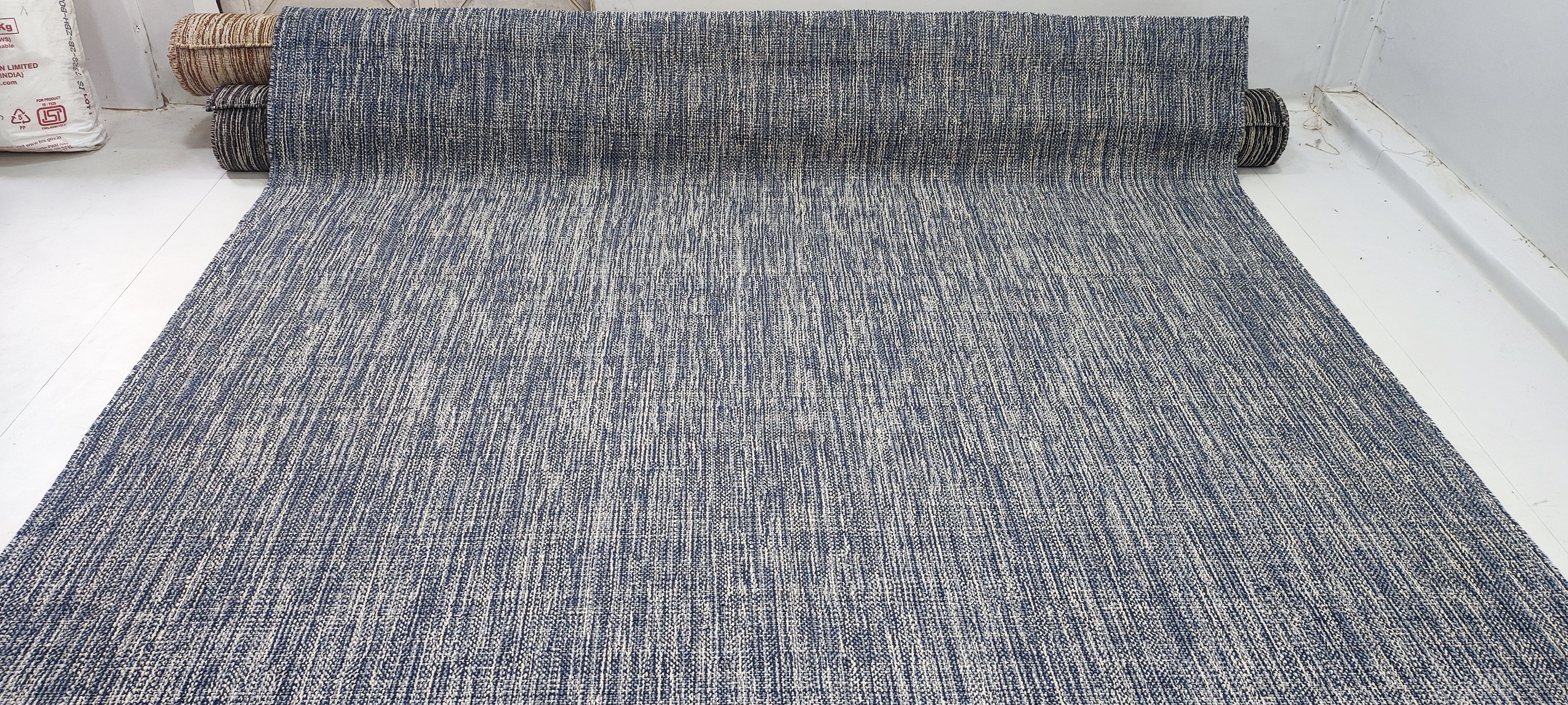 Marvel 8x10 Hand-Woven Durrie Textured Blue