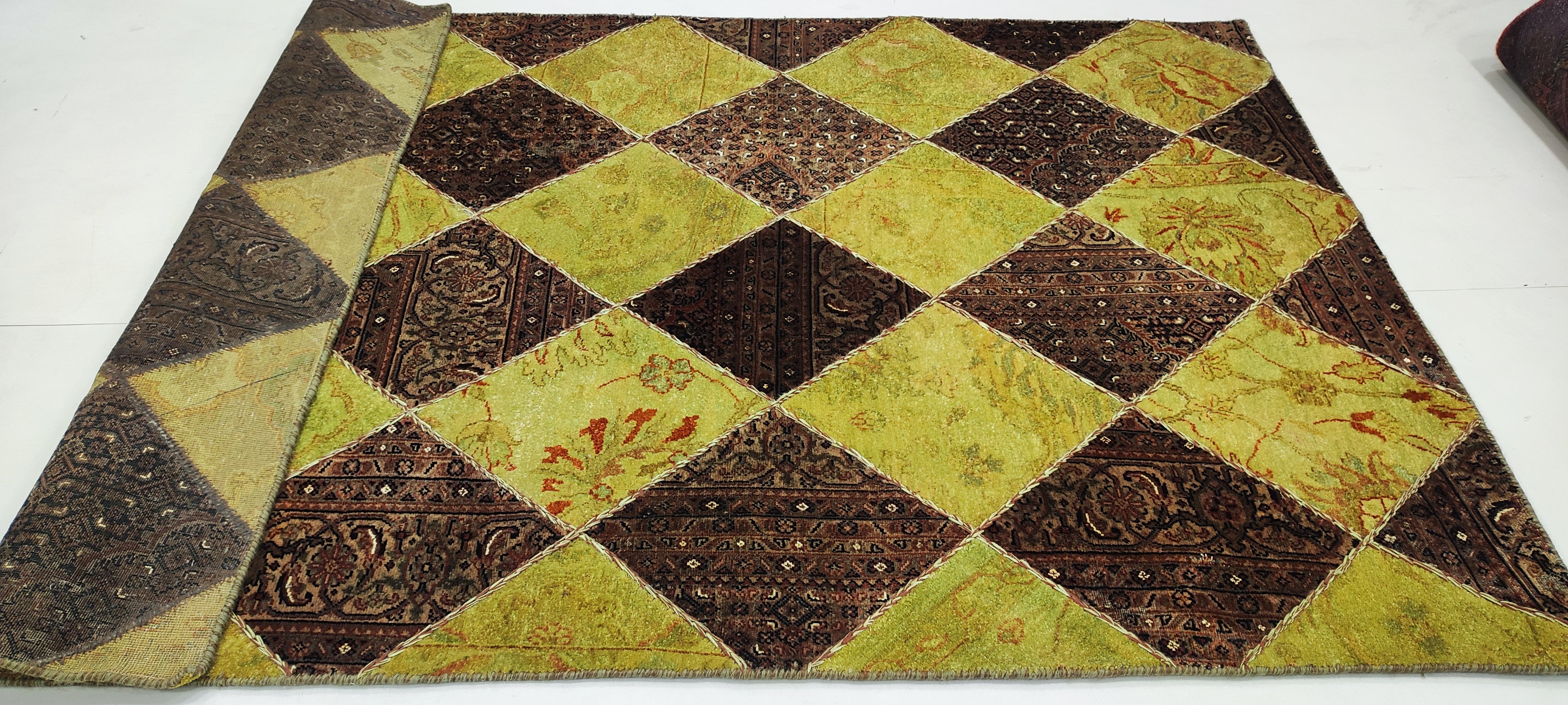 Bob Guiney 4x6 Hand-Knotted Modern Brown and Yellow