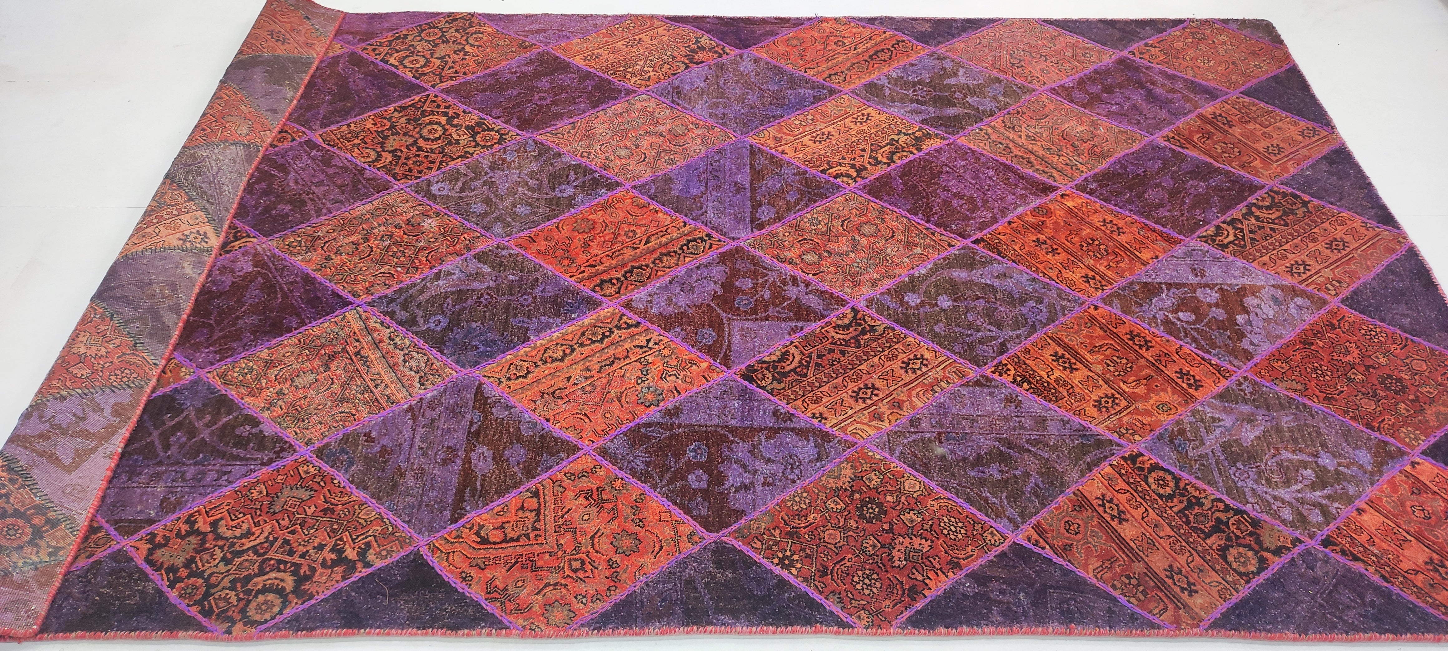 Byron Velvick 5x8.Hand-Knotted Modern Pink and Purple