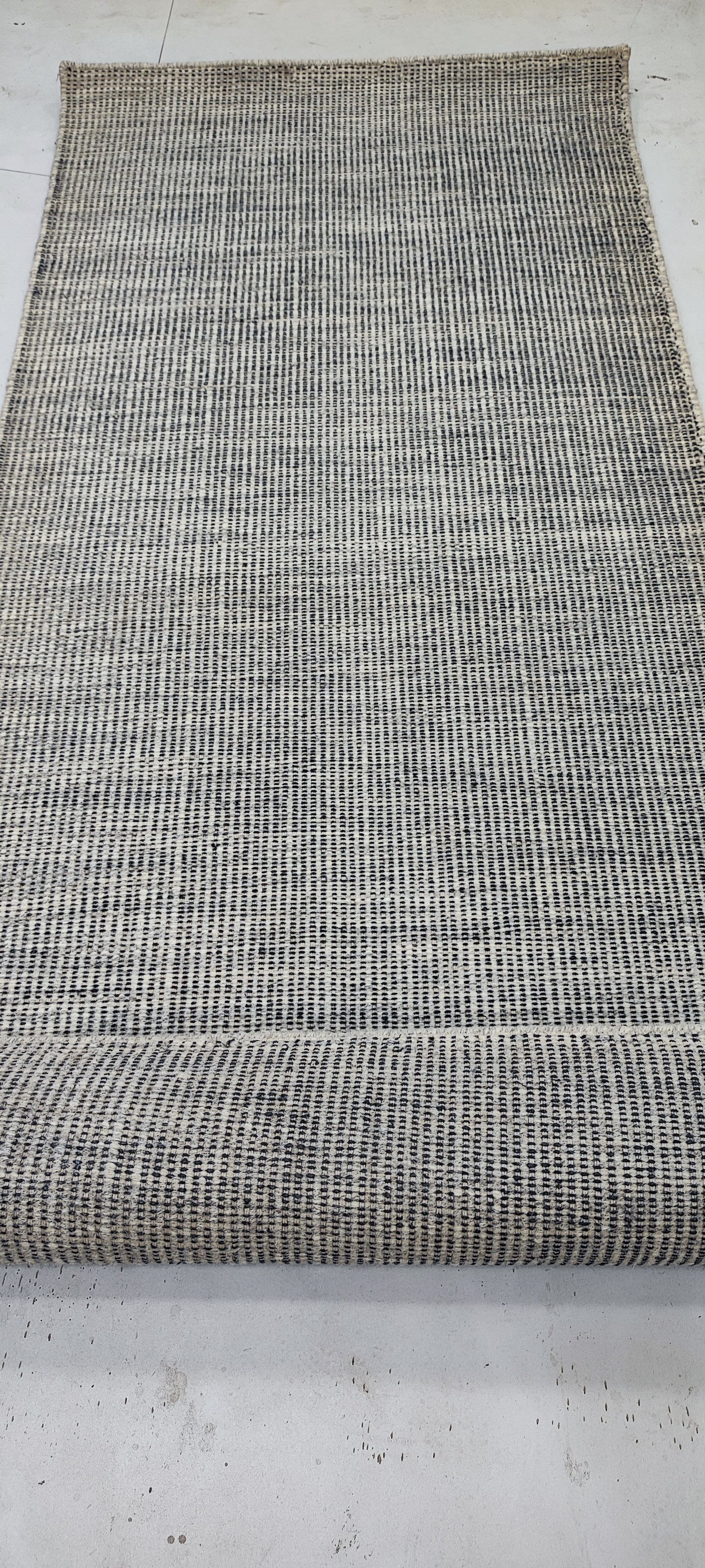 Vali 2.9x6.6 Grey Hand-woven Durrie Runner