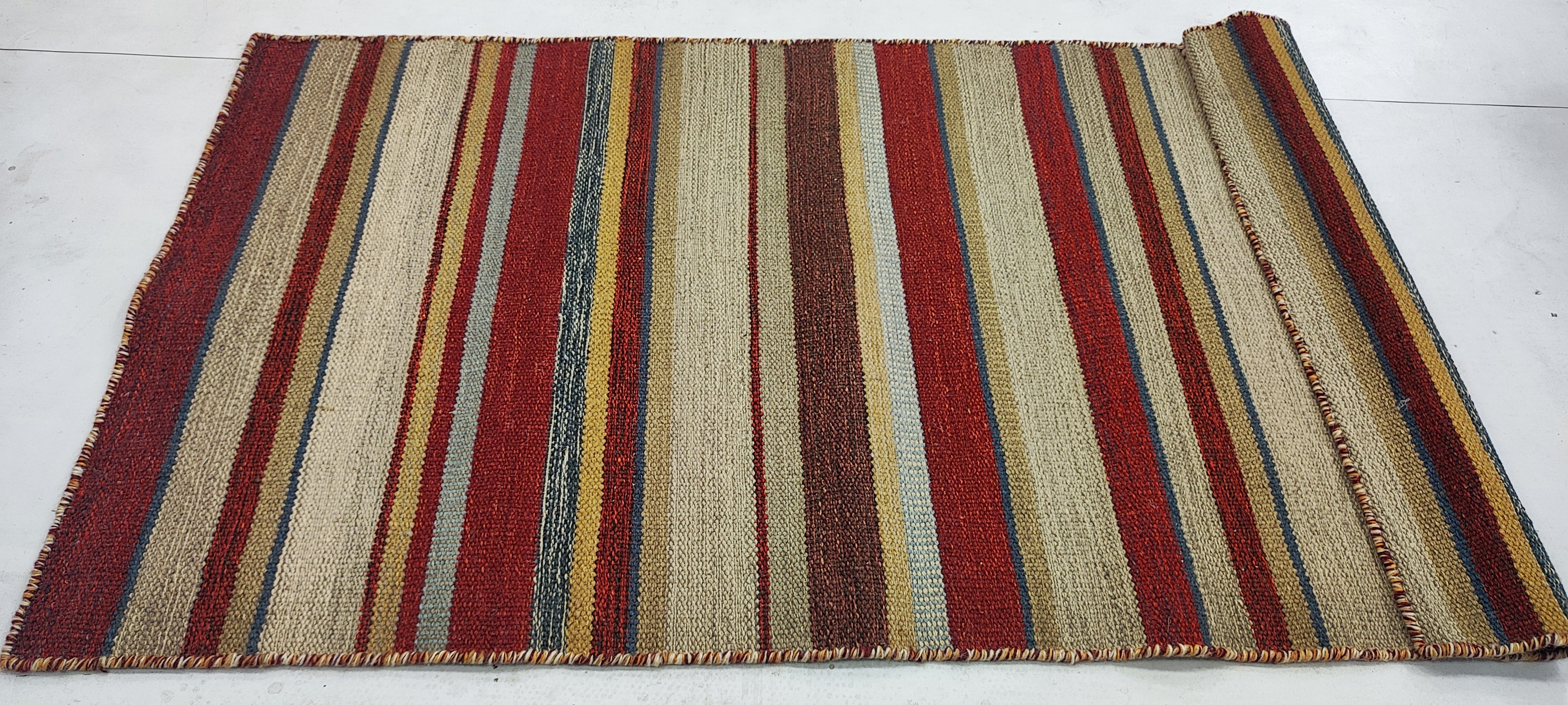 Stephen Tobolowsky Hand-woven Durrie Rug (Multiple Colors and Sizes)