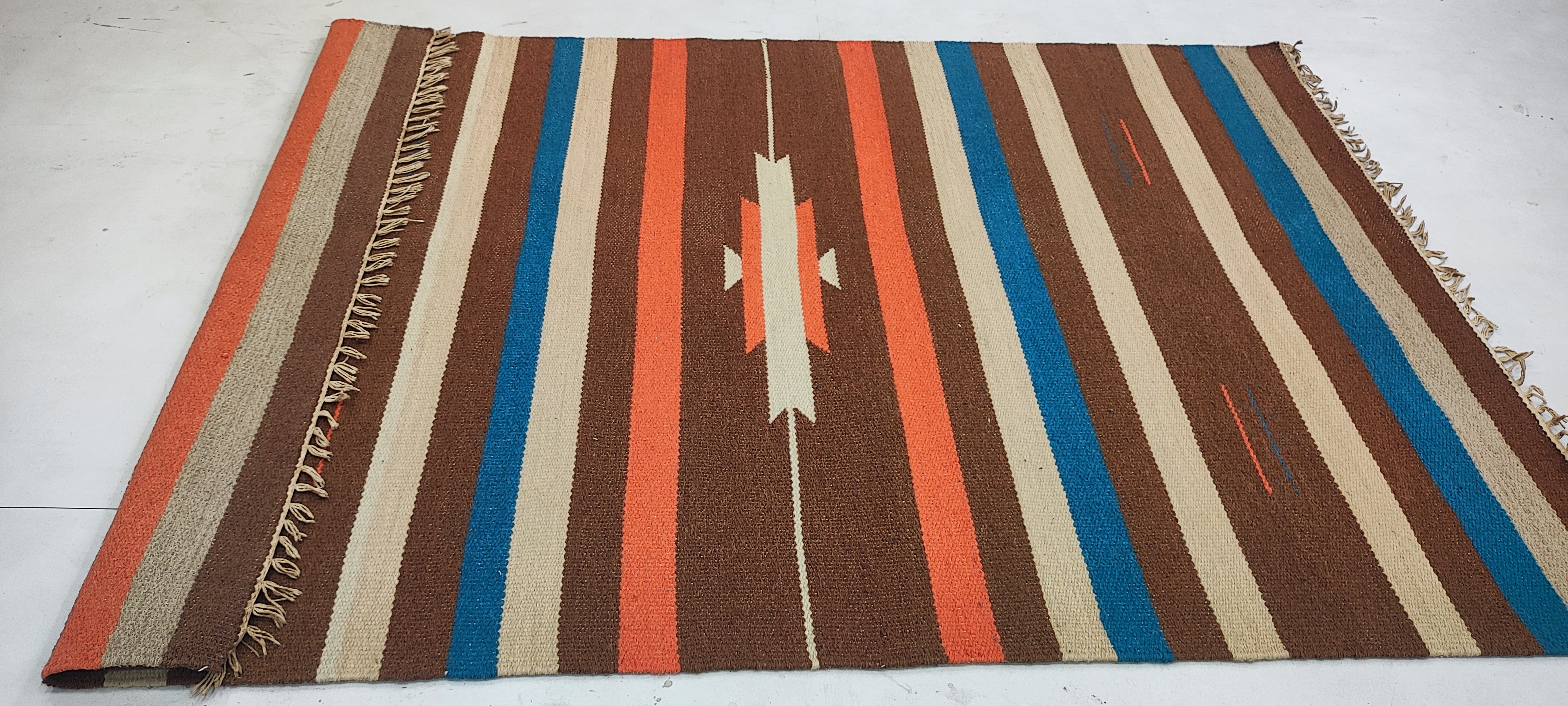 Michael Hitchcock 4x6 Striped Hand-woven Durrie Rug (Multiple Colors)