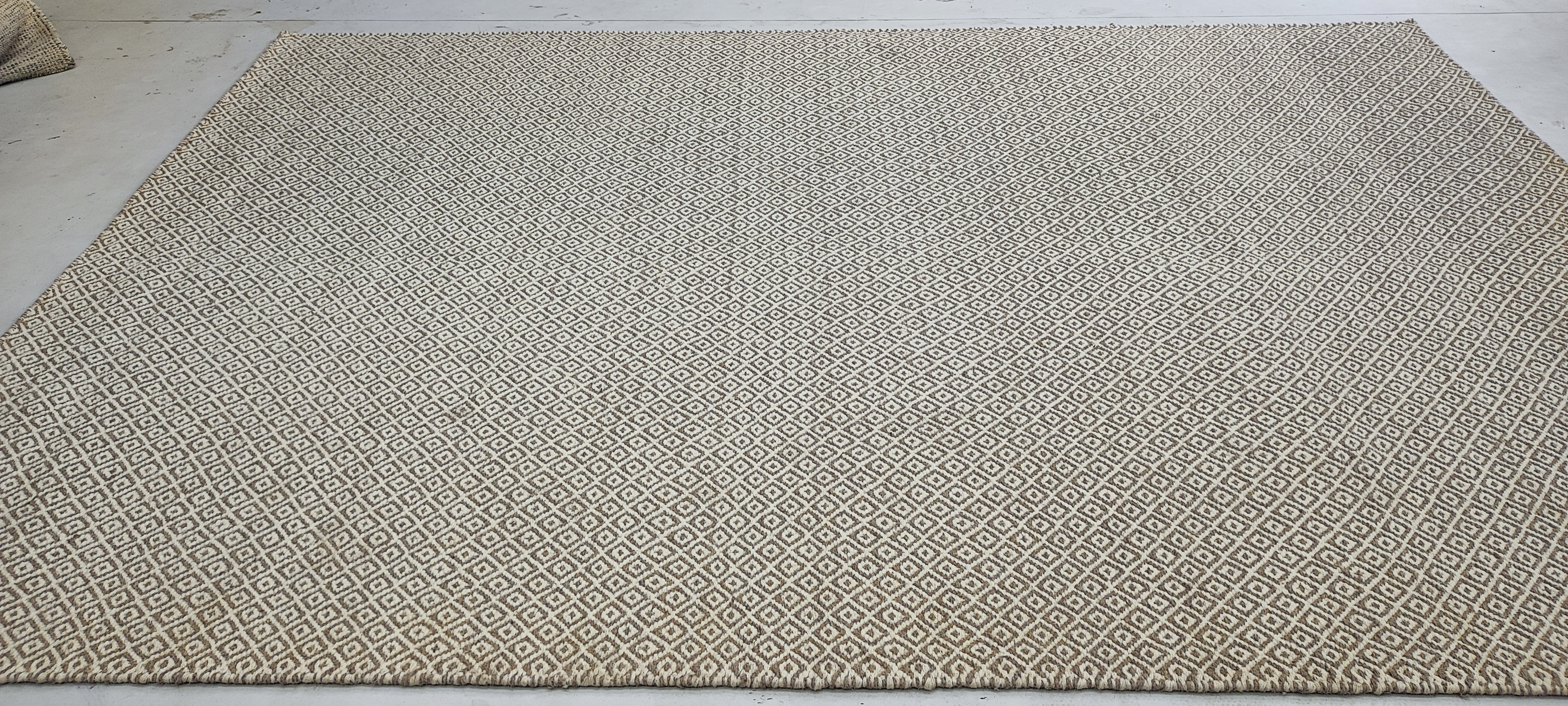 Noah 6.6x9.6 Hand-woven Durrie Rug (Multiple Colors)