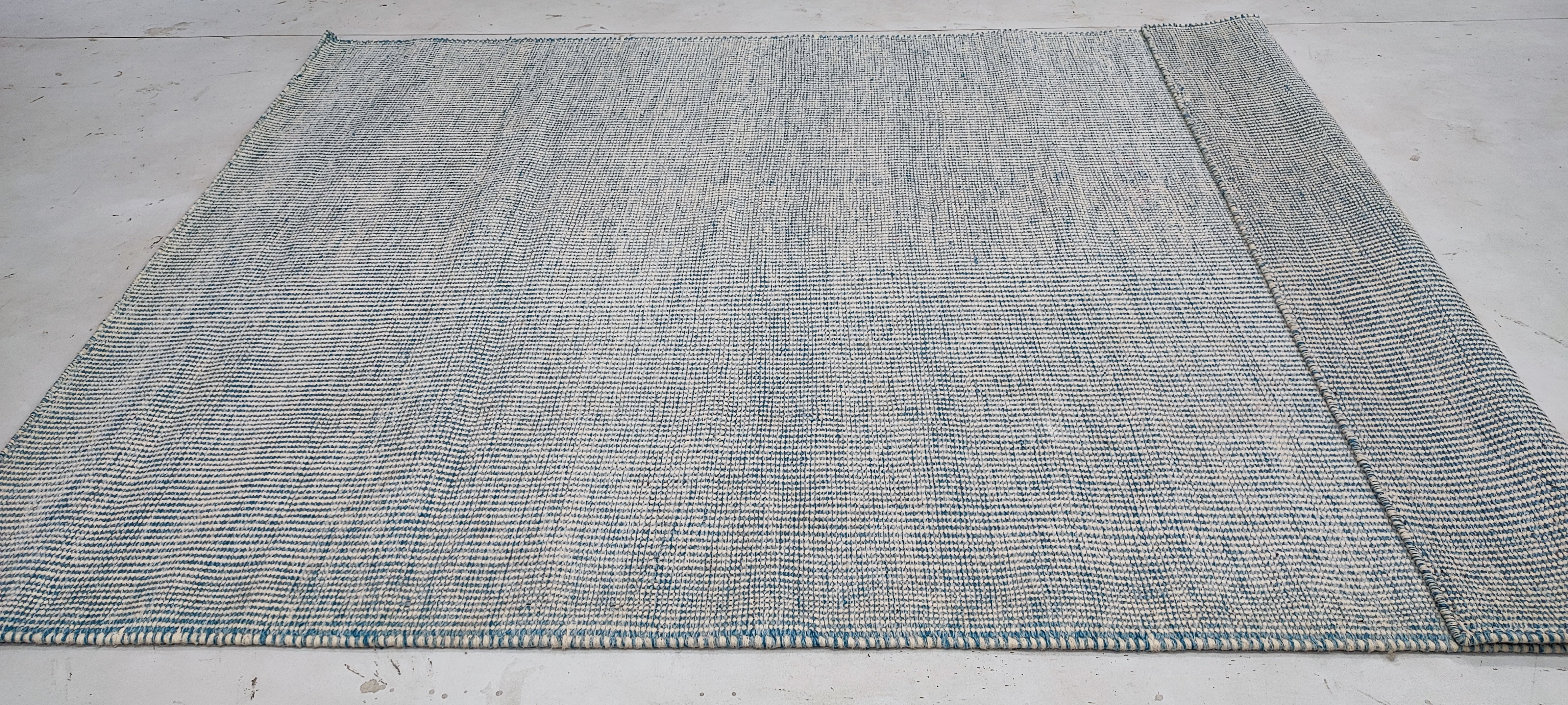 Ryan 5.3x7.6 Hand-Woven Durrie Blue and Ivory