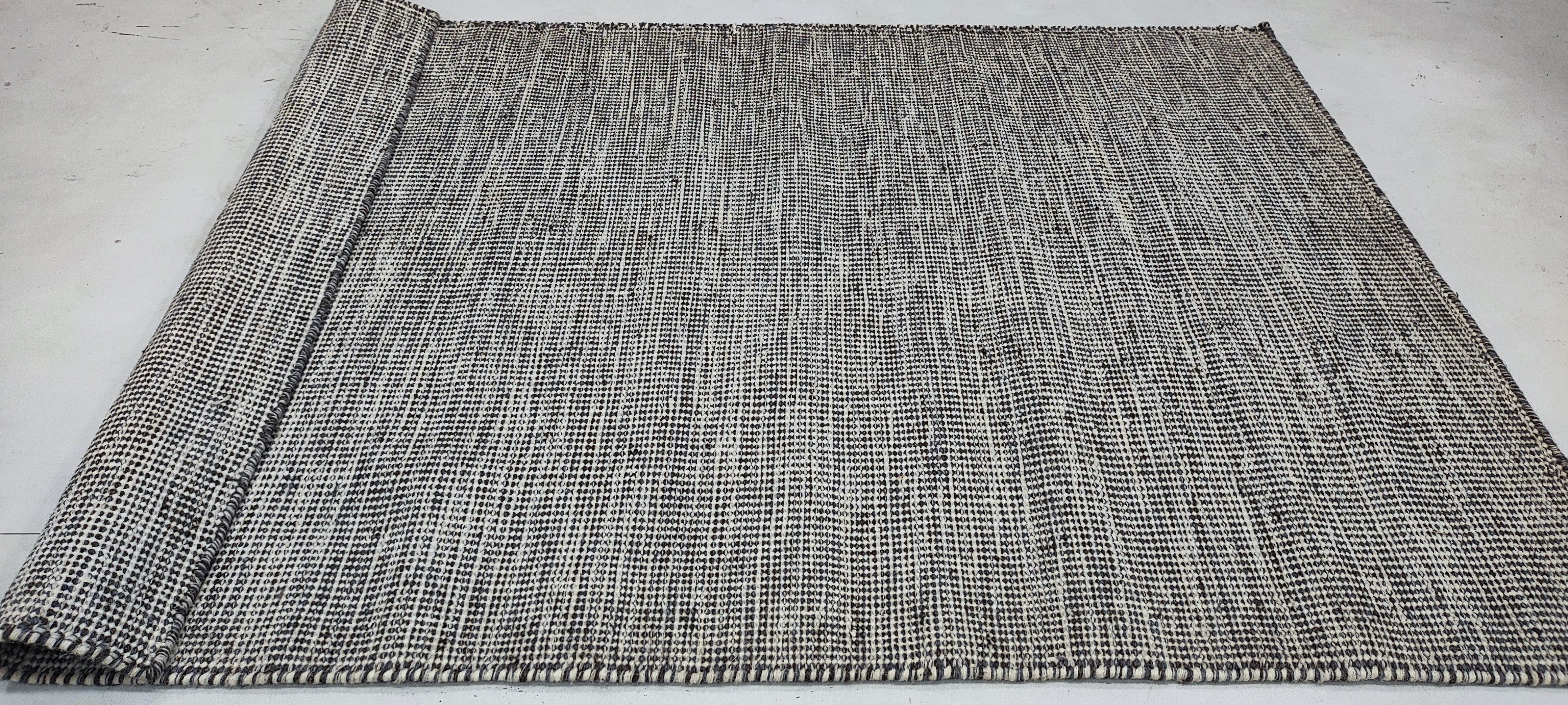 Hughie Campbell 5.3x7.6 Hand-woven Textured Durrie Rug