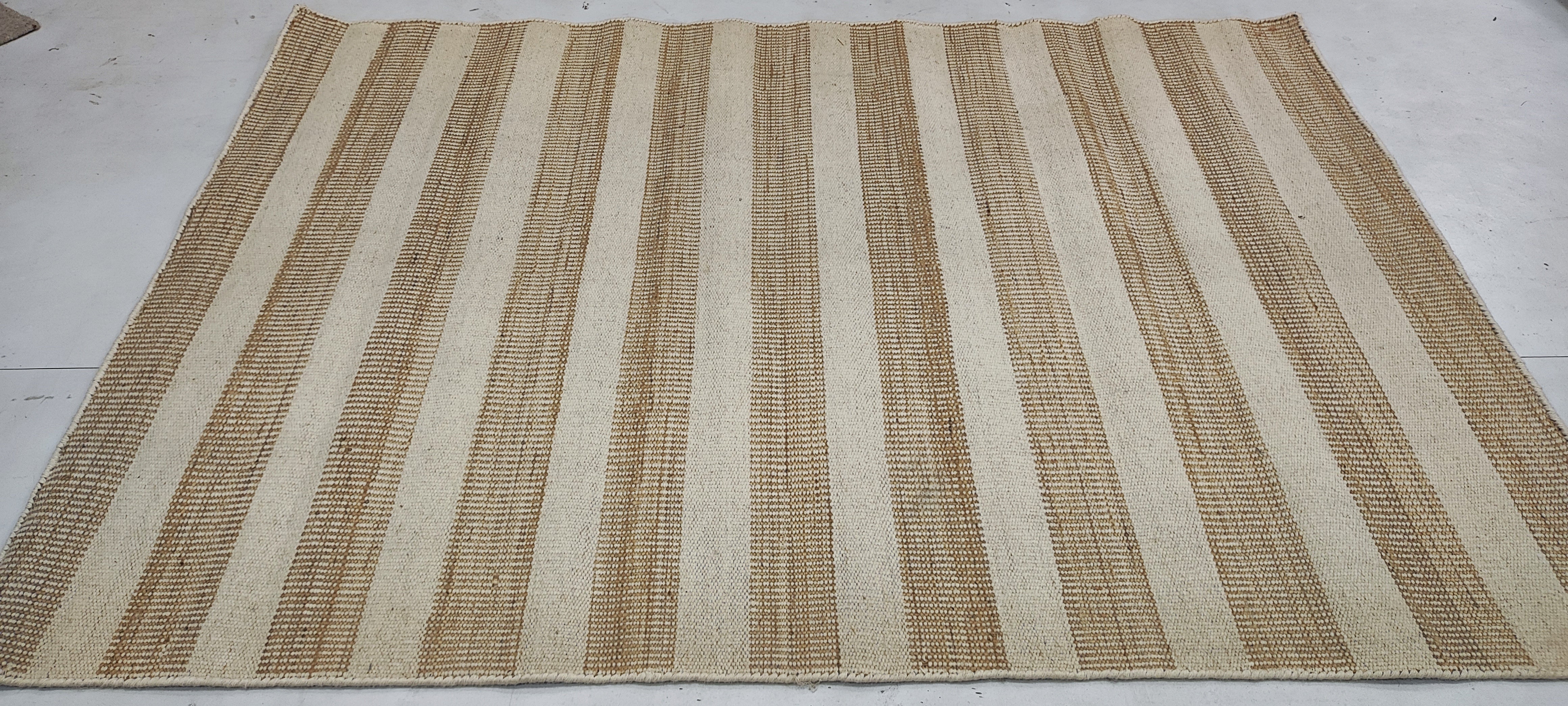 Shawn Ashmore 4x5.9 Hand-woven Durrie Rug (Multiple Colors)