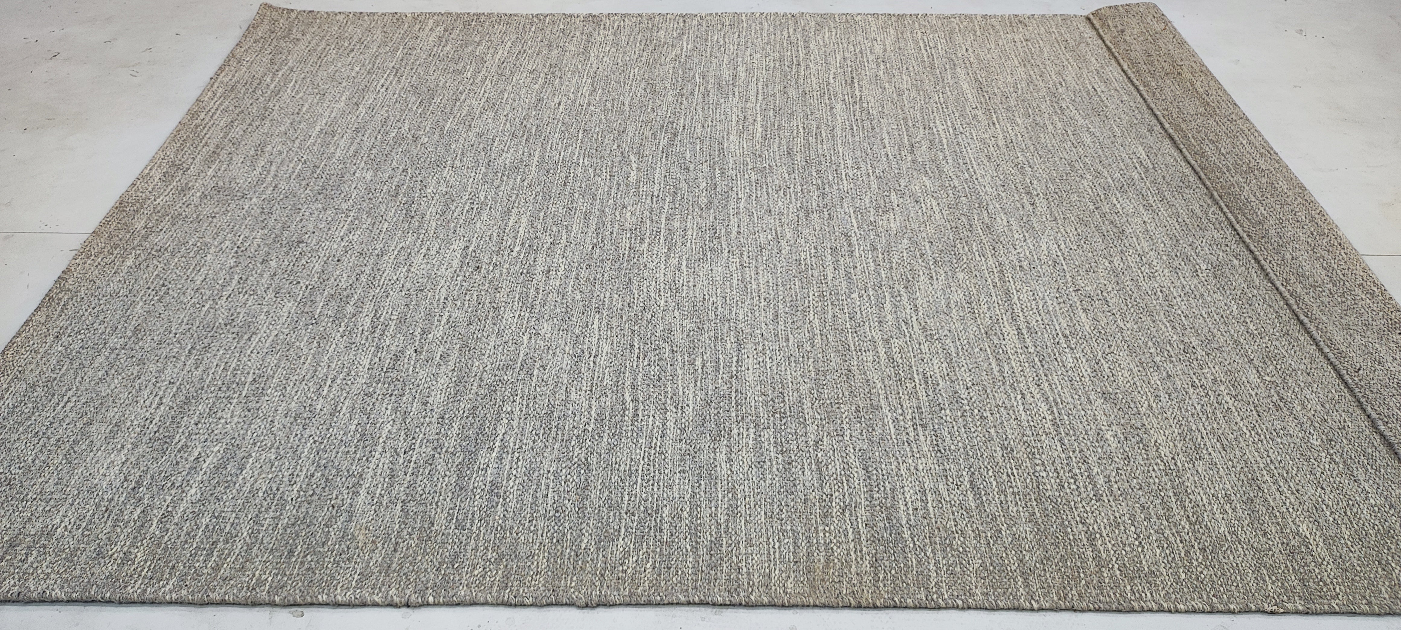 NAME 5.3x7.6 Grey Hand-woven Durrie Rug