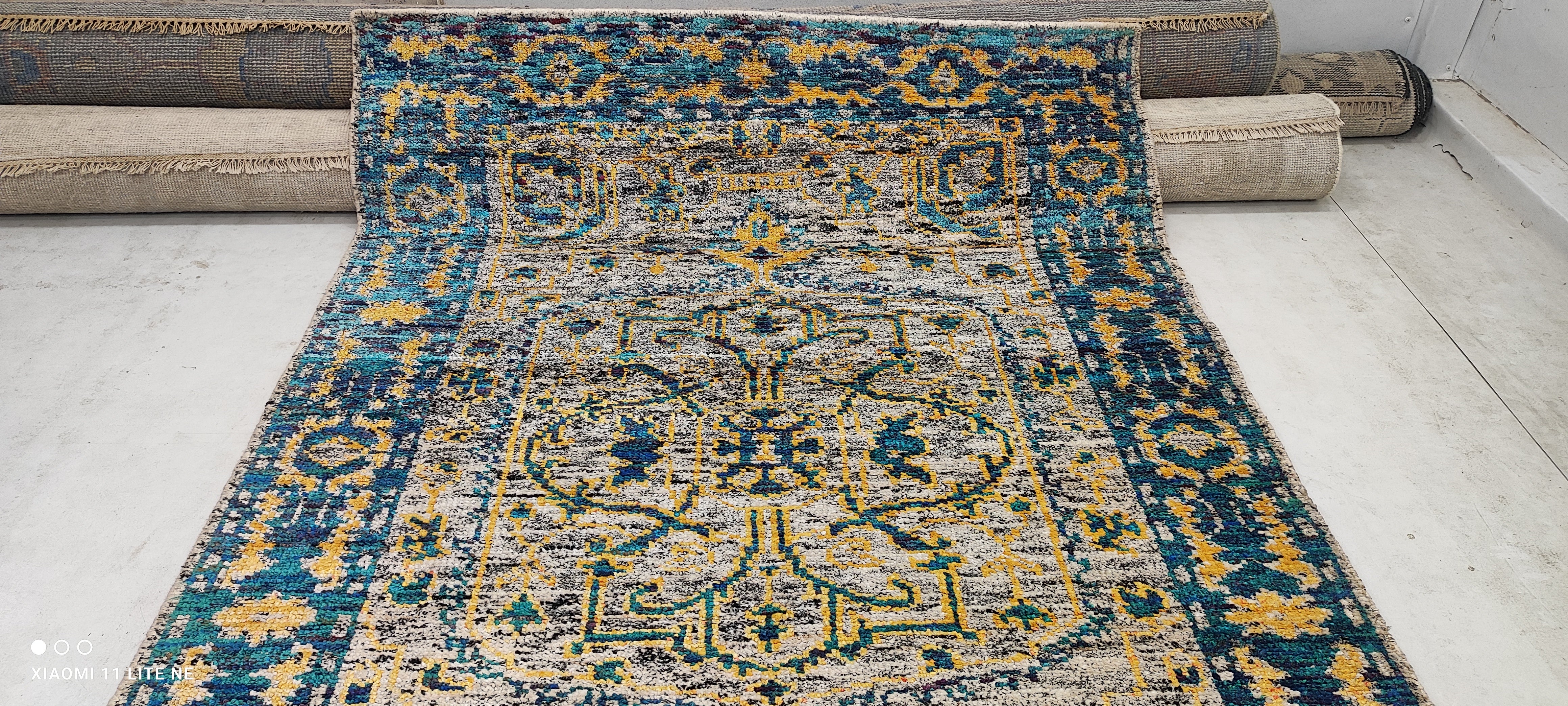 Chanelle Harquail-Ivsak 5.6x7.6 Blue Hand-Knotted Oushak