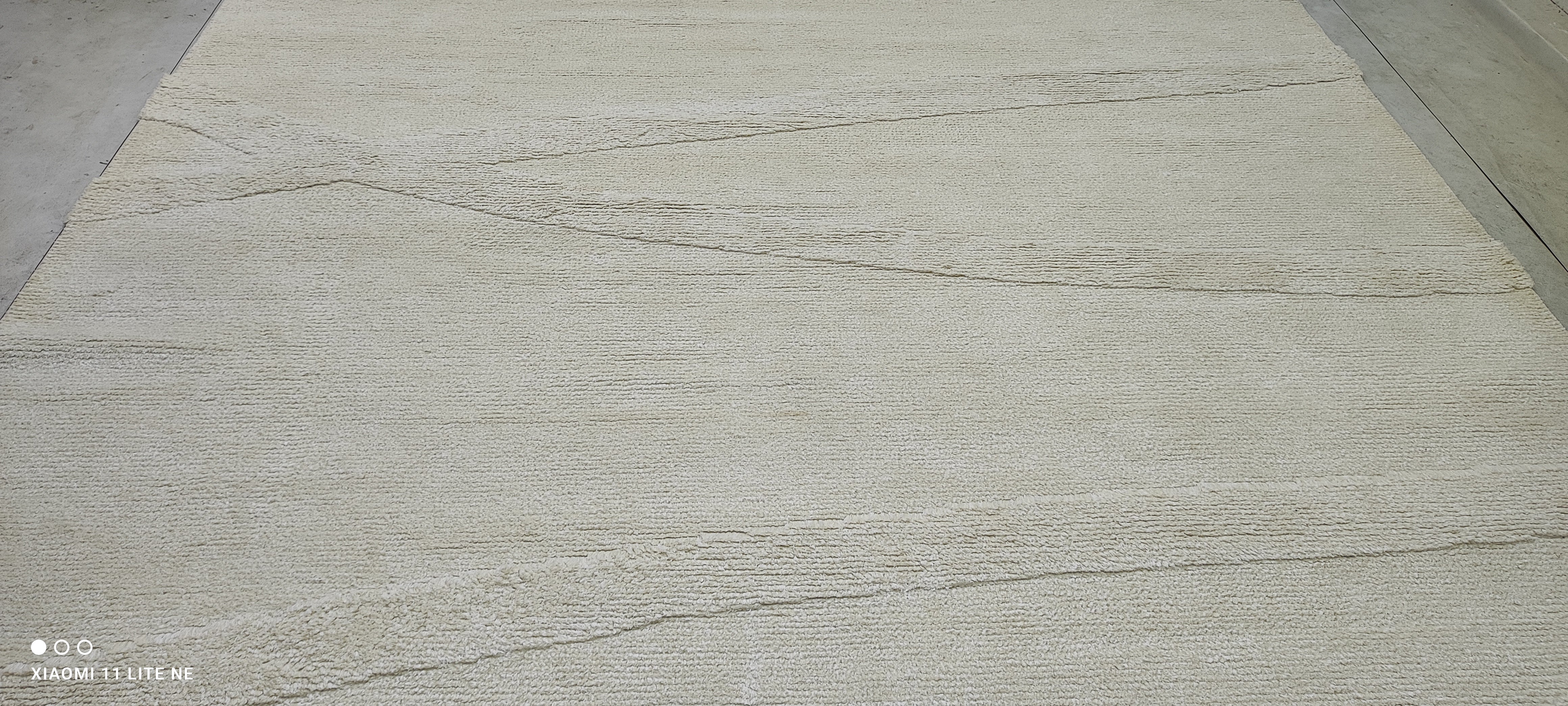 David Harewood 9.3x12.3 Cream High-Low Hand-Knotted Modern Rug