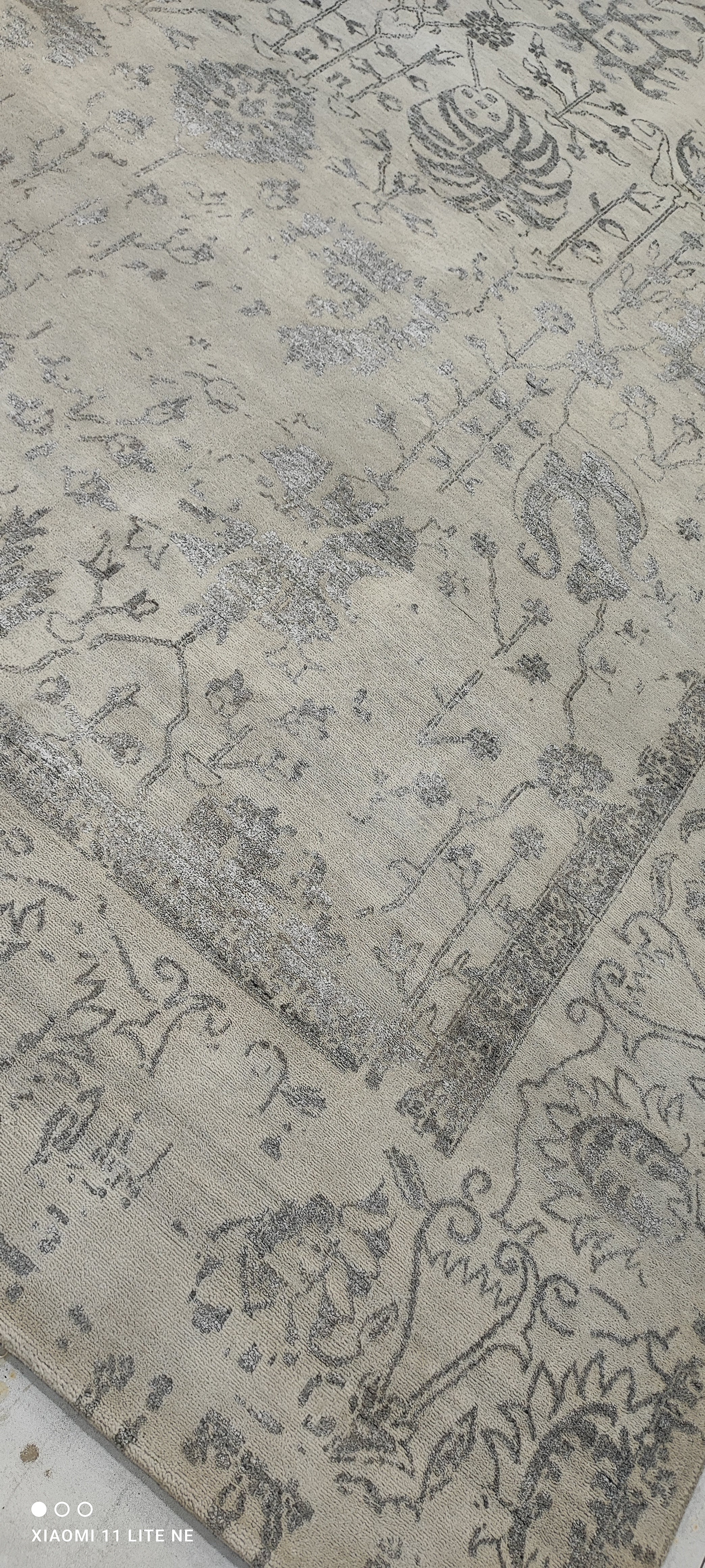 Elijah 9x12 Grey High-Low Hand-Knotted Modern Rug