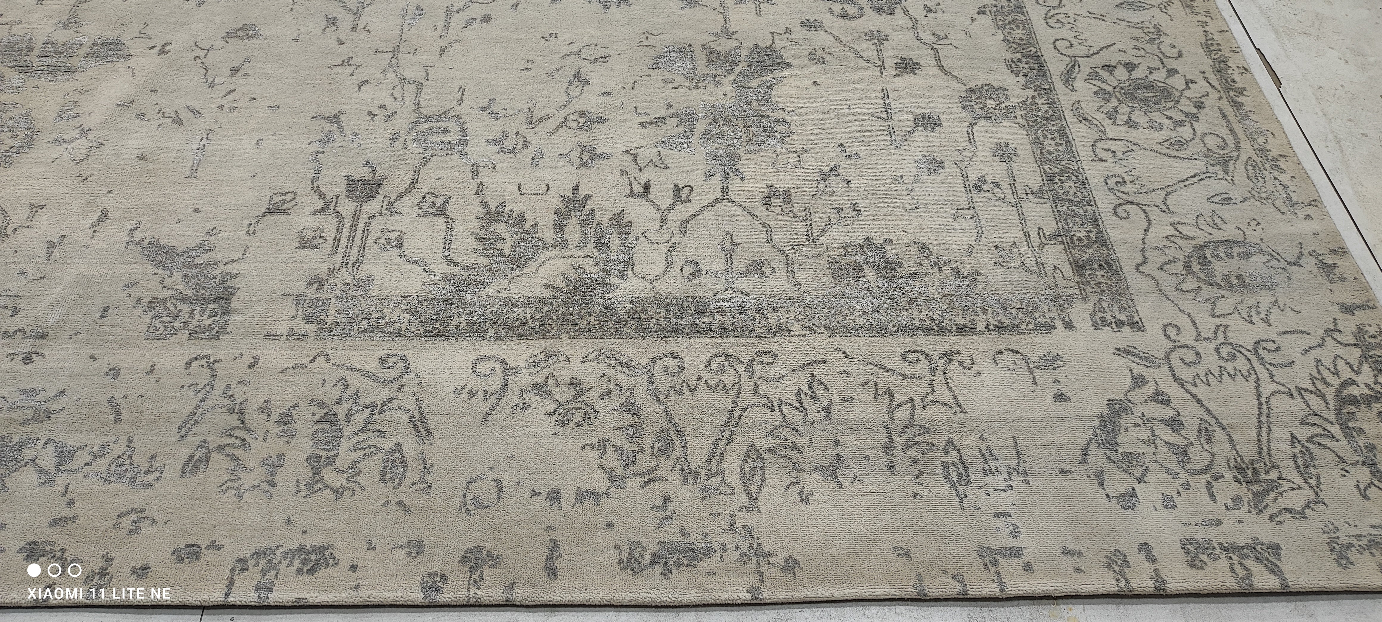 Elijah 9x12 Grey High-Low Hand-Knotted Modern Rug