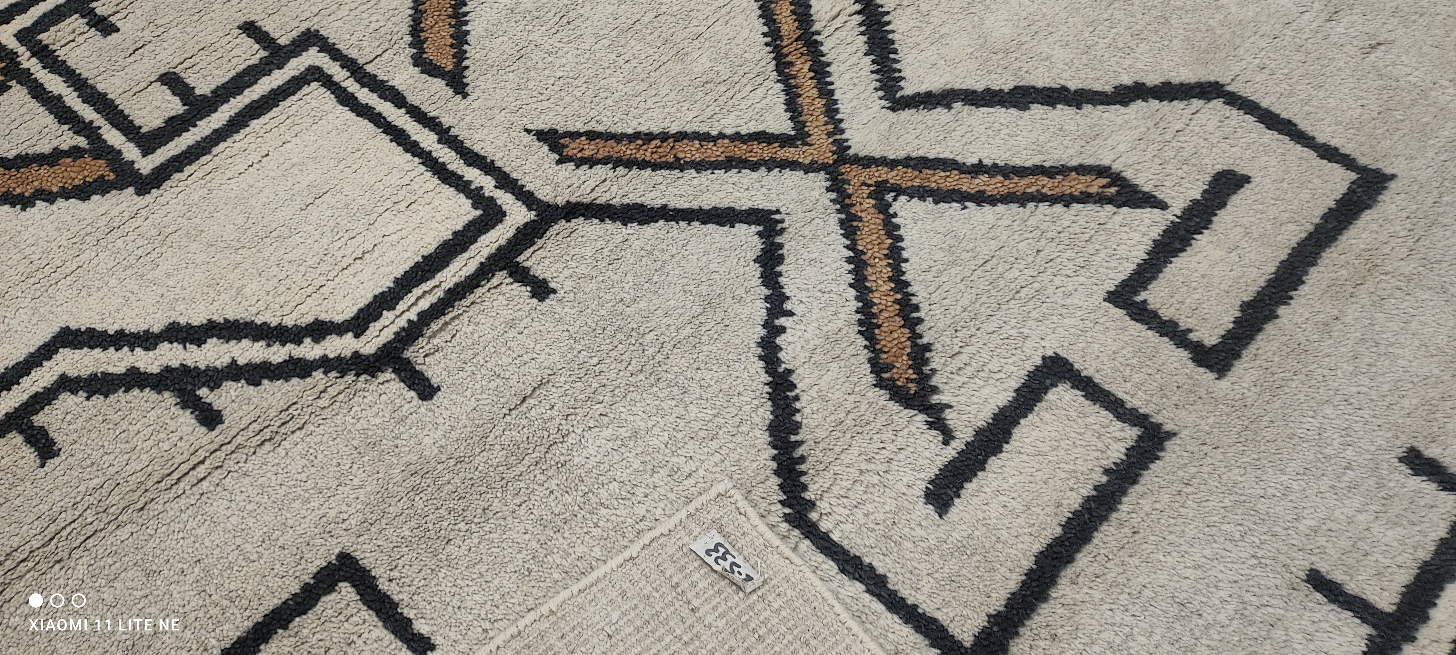 Jonathan Whitesell 6x9 Ivory Hand-Knotted Moroccan Style Rug