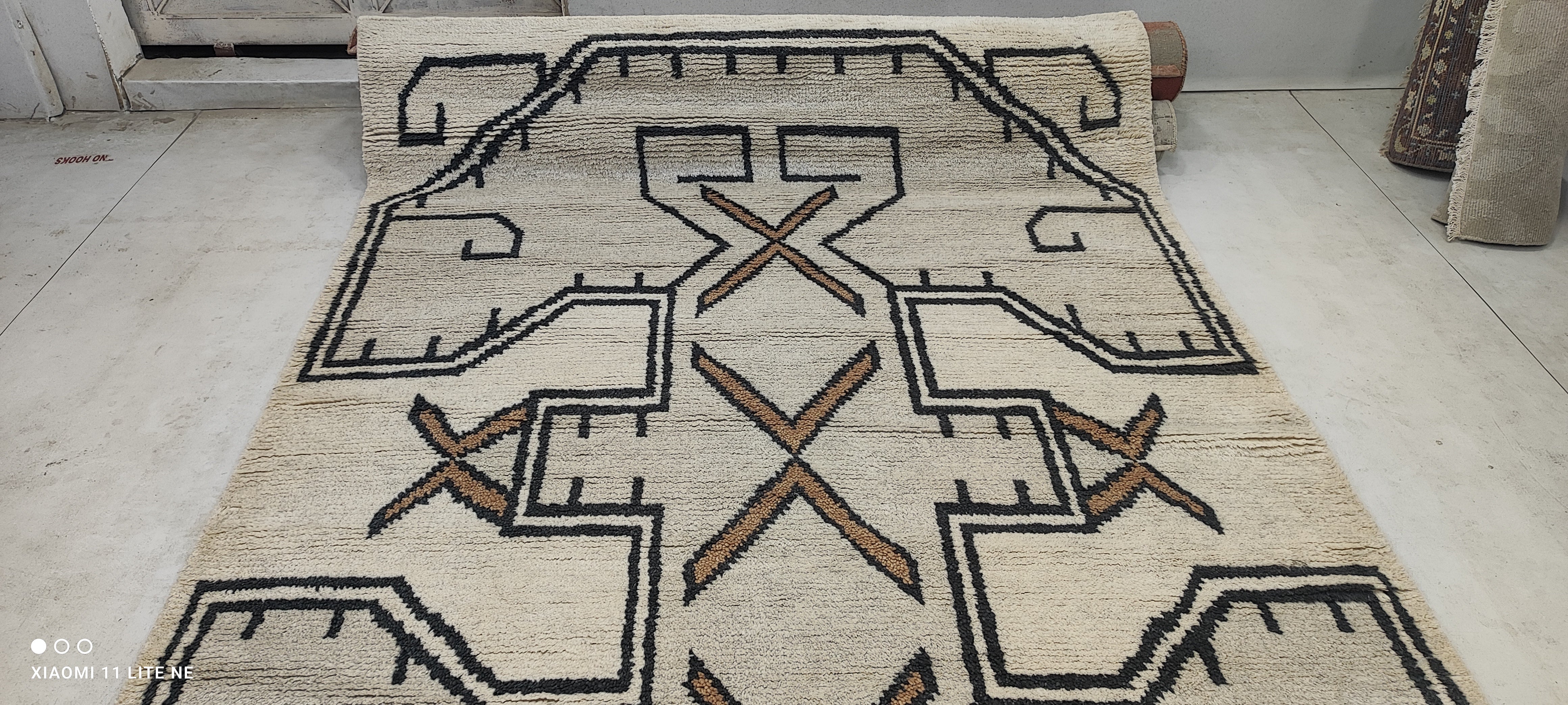 Jonathan Whitesell 6x9 Ivory Hand-Knotted Moroccan Style Rug