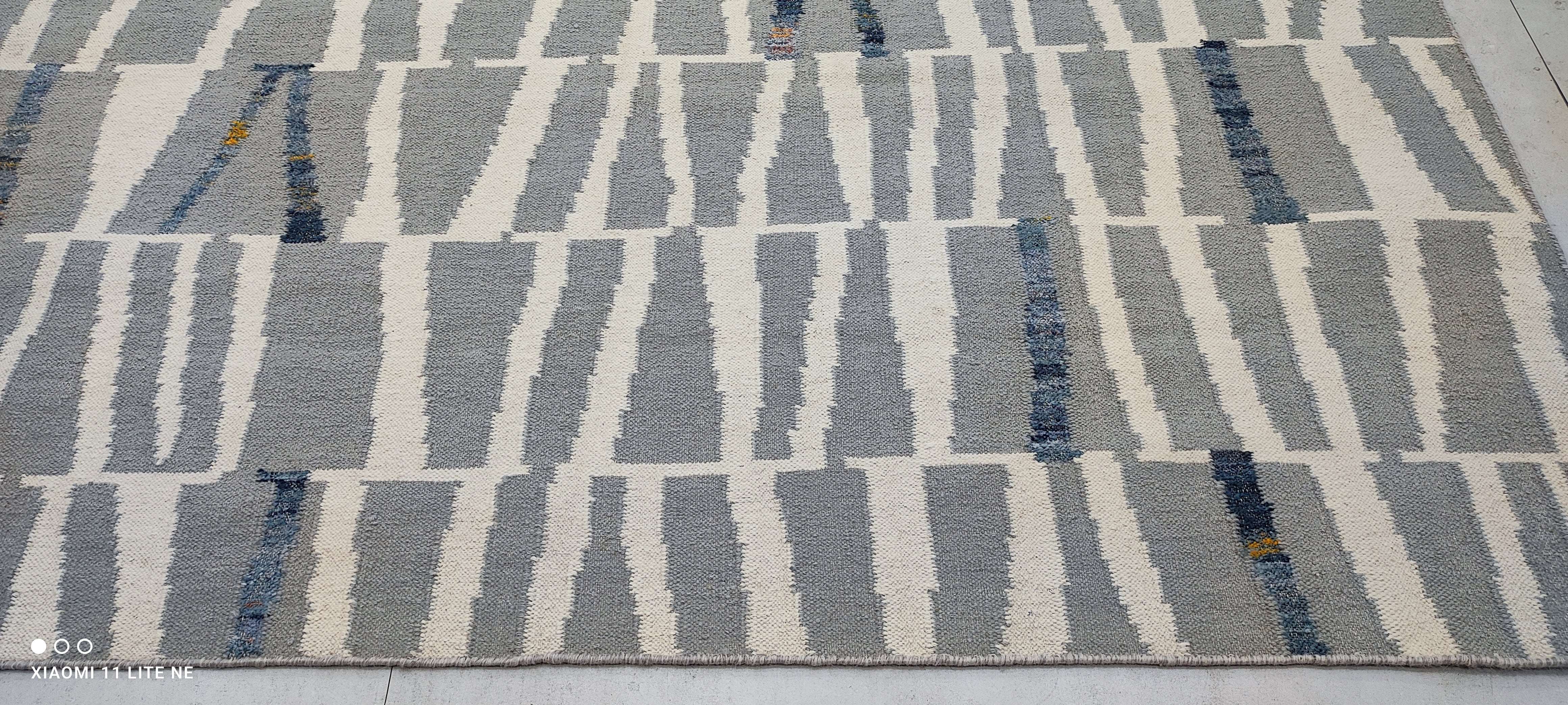 Nate Mitchell 9.3x11.6 Grey Handwoven Modern Rug