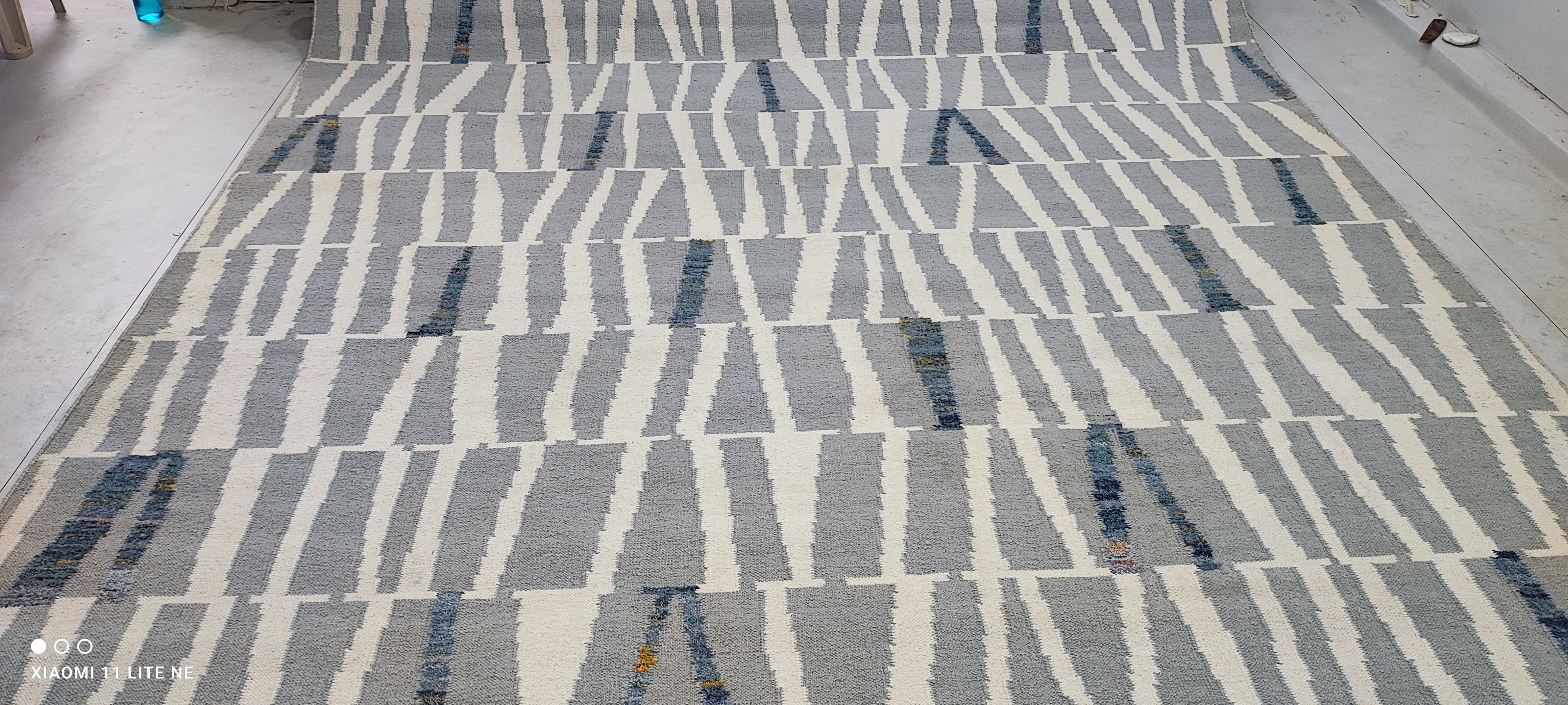 Nate Mitchell 9.3x11.6 Grey Handwoven Modern Rug