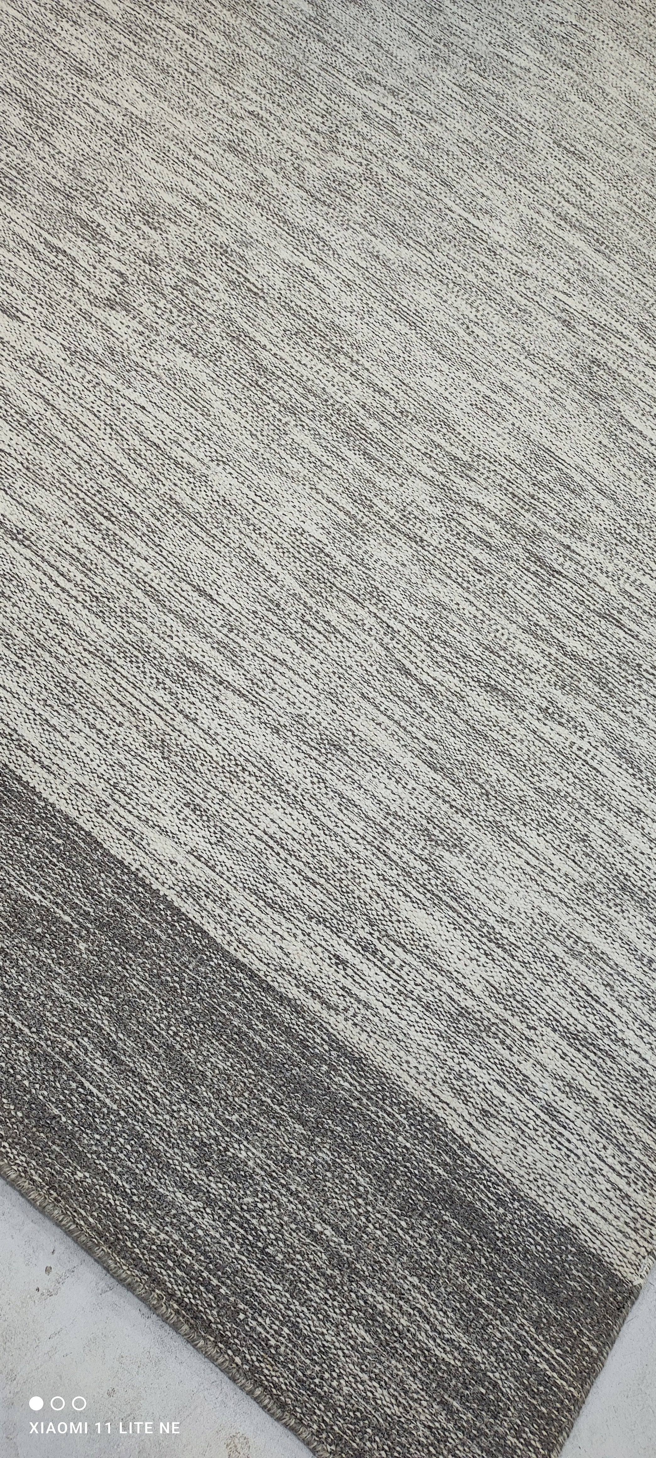 Mario Vassall 8.3x9.6 Grey Handwoven Modern Rug