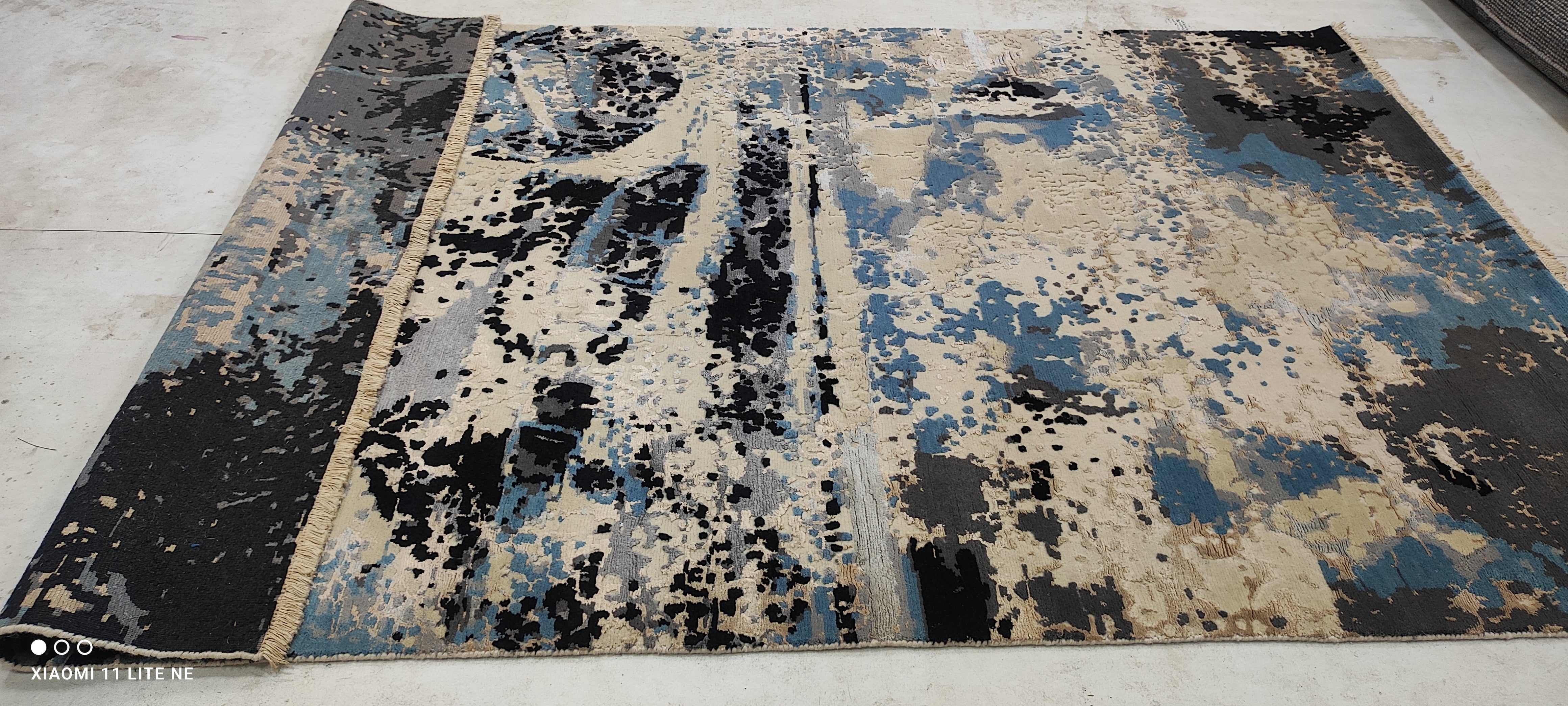 William Jiffy 5x7.9 Blue Hand-Knotted Modern Style Rug