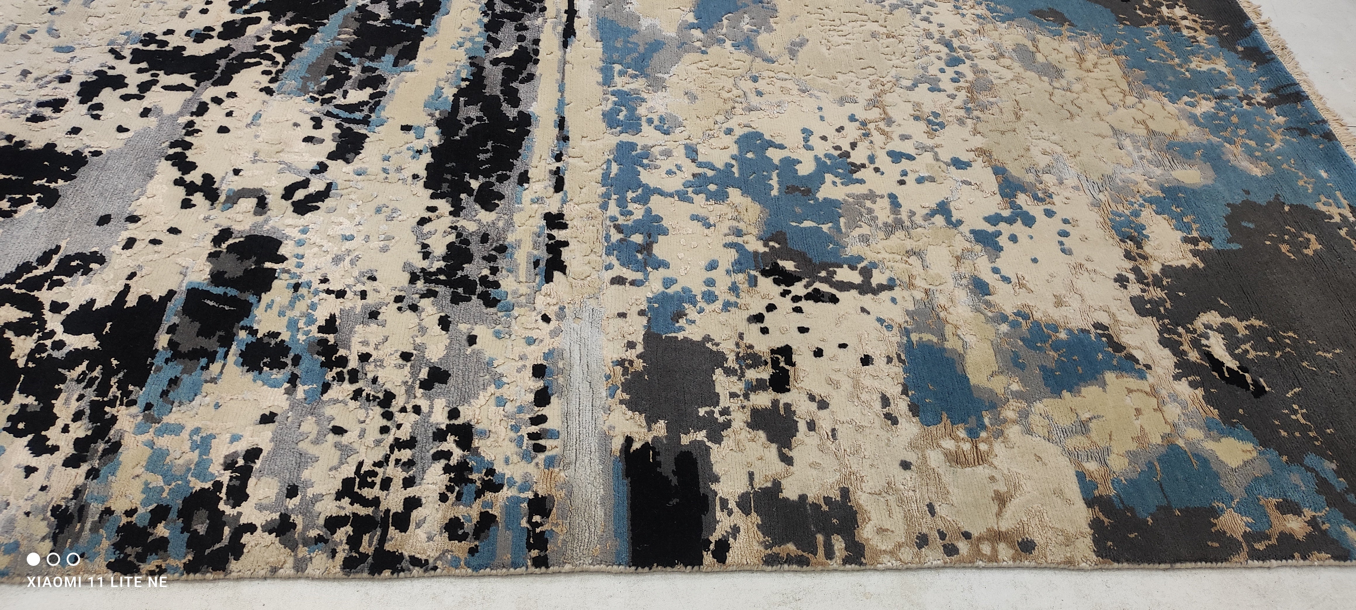 William Jiffy 5x7.9 Blue Hand-Knotted Modern Style Rug