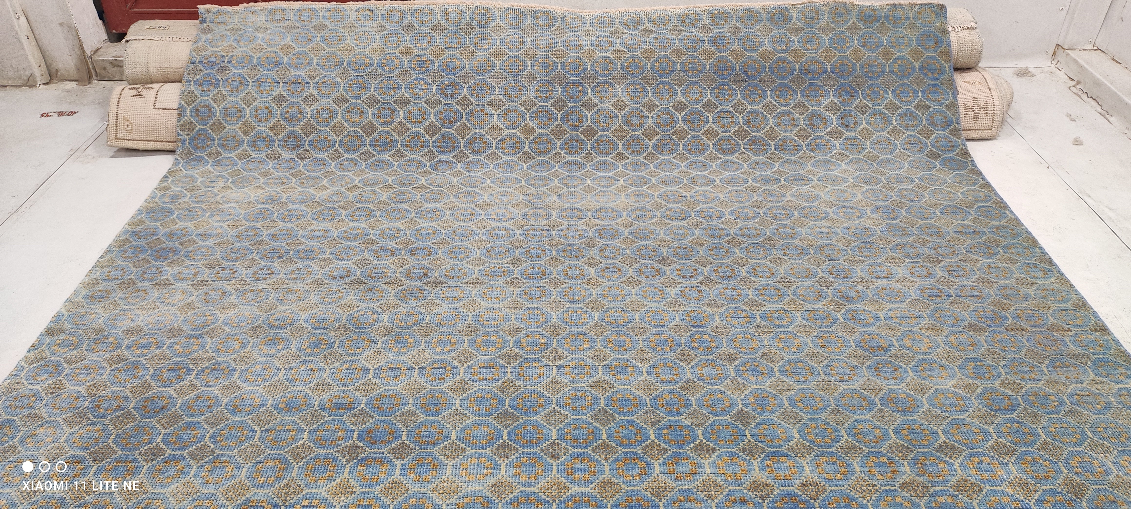 Santino Fontana 8x10 Blue Hand-Knotted Modern Style Rug