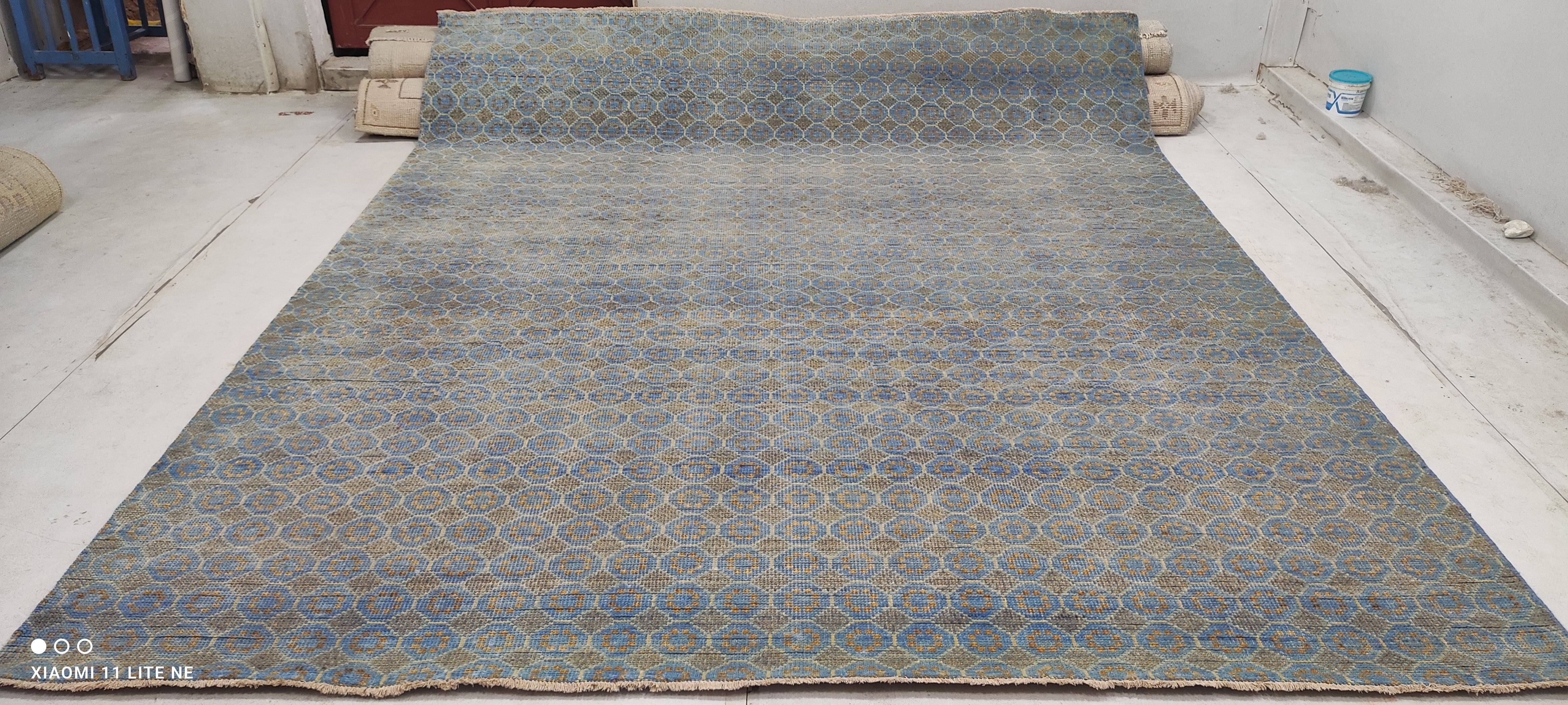 Santino Fontana 8x10 Blue Hand-Knotted Modern Style Rug