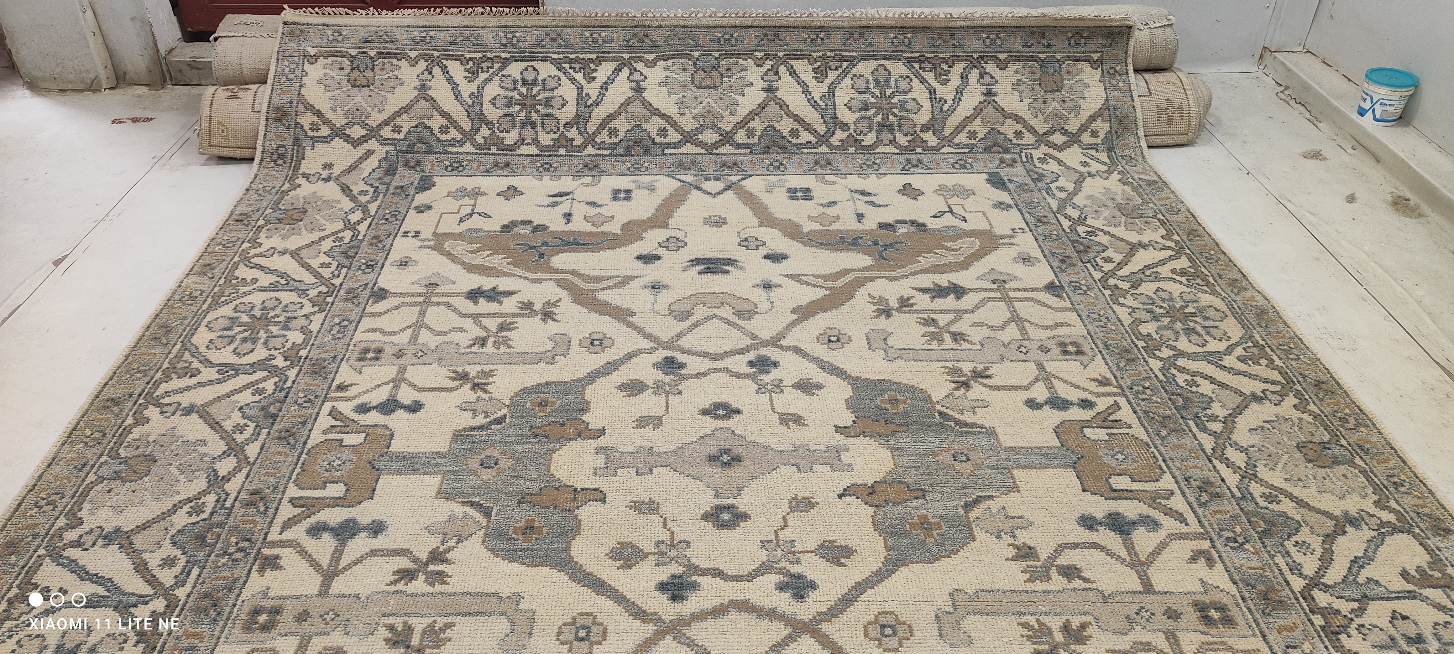 Veanne Cox 8x10 Cream Hand-Knotted Oushak Rug