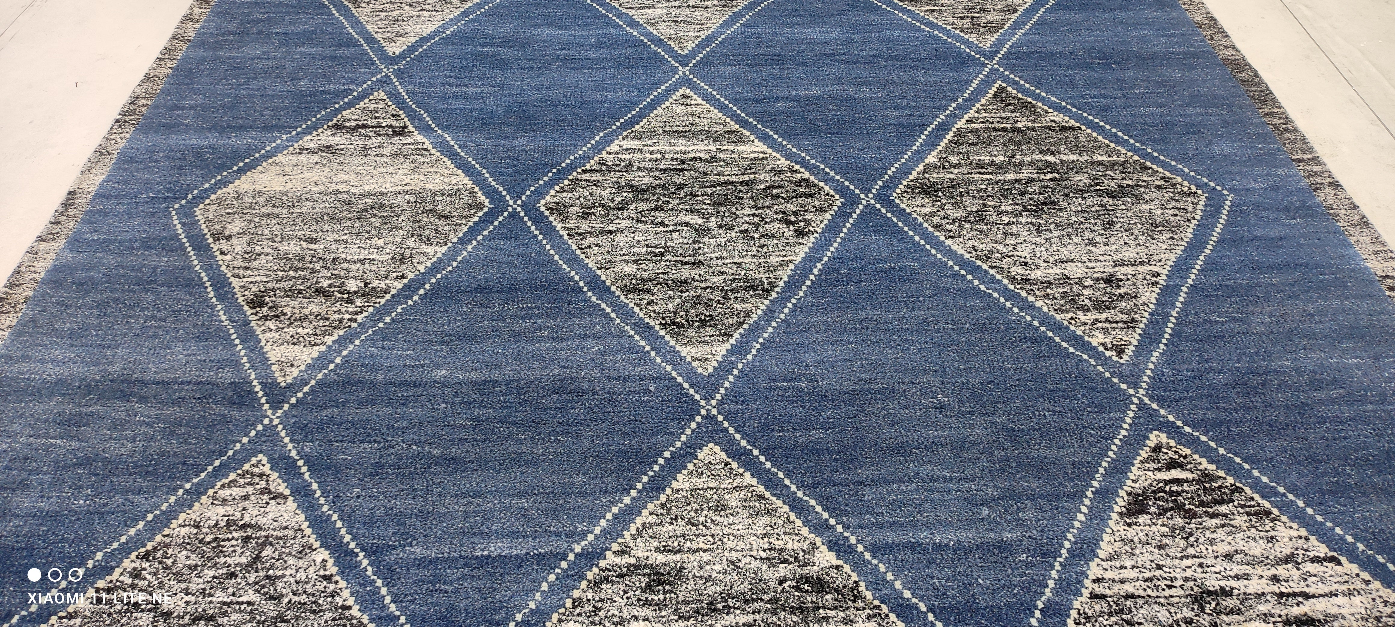 Chris Chirdon 8x10 Blue Hand-Knotted Modern Style Rug