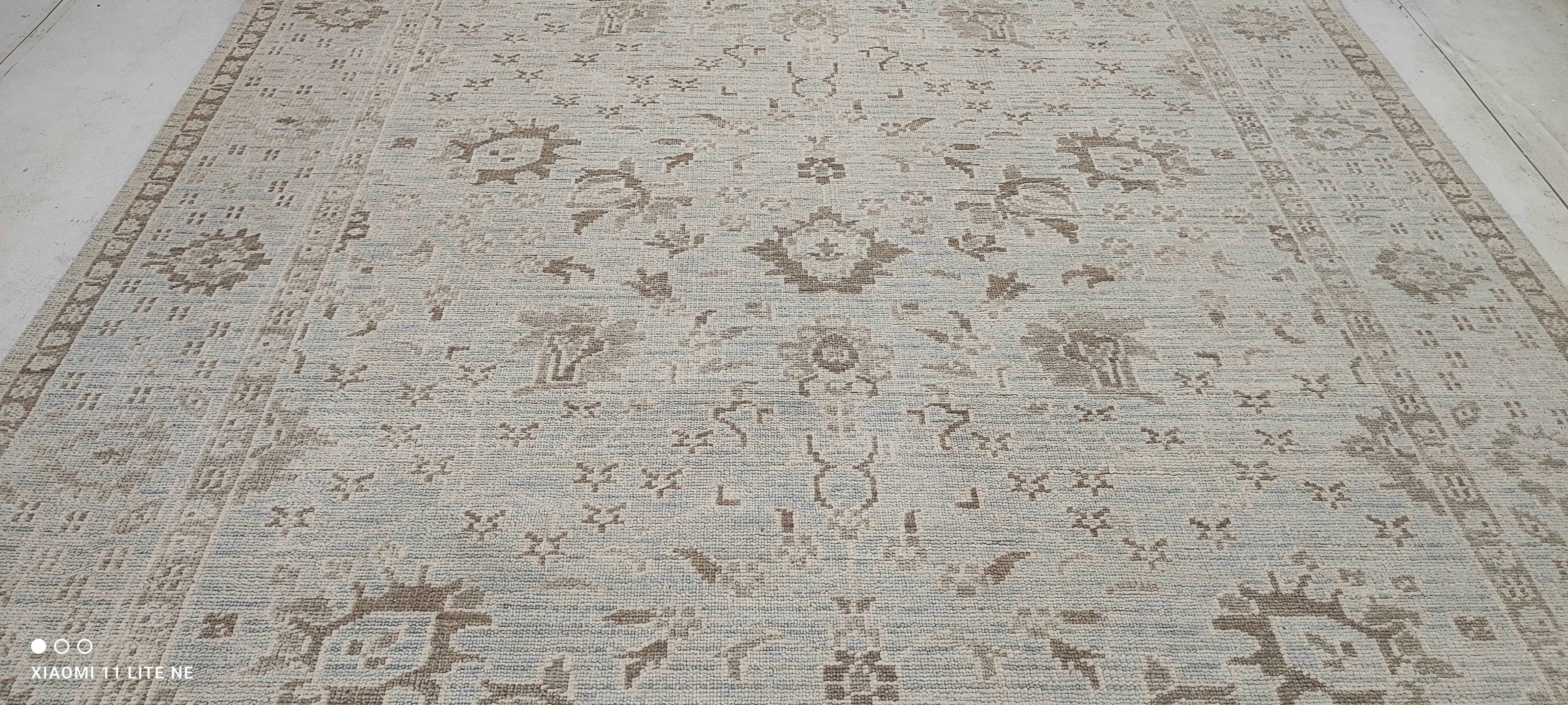 Nina Arianda 8x10 Light Green Hand-Knotted Oushak Rug