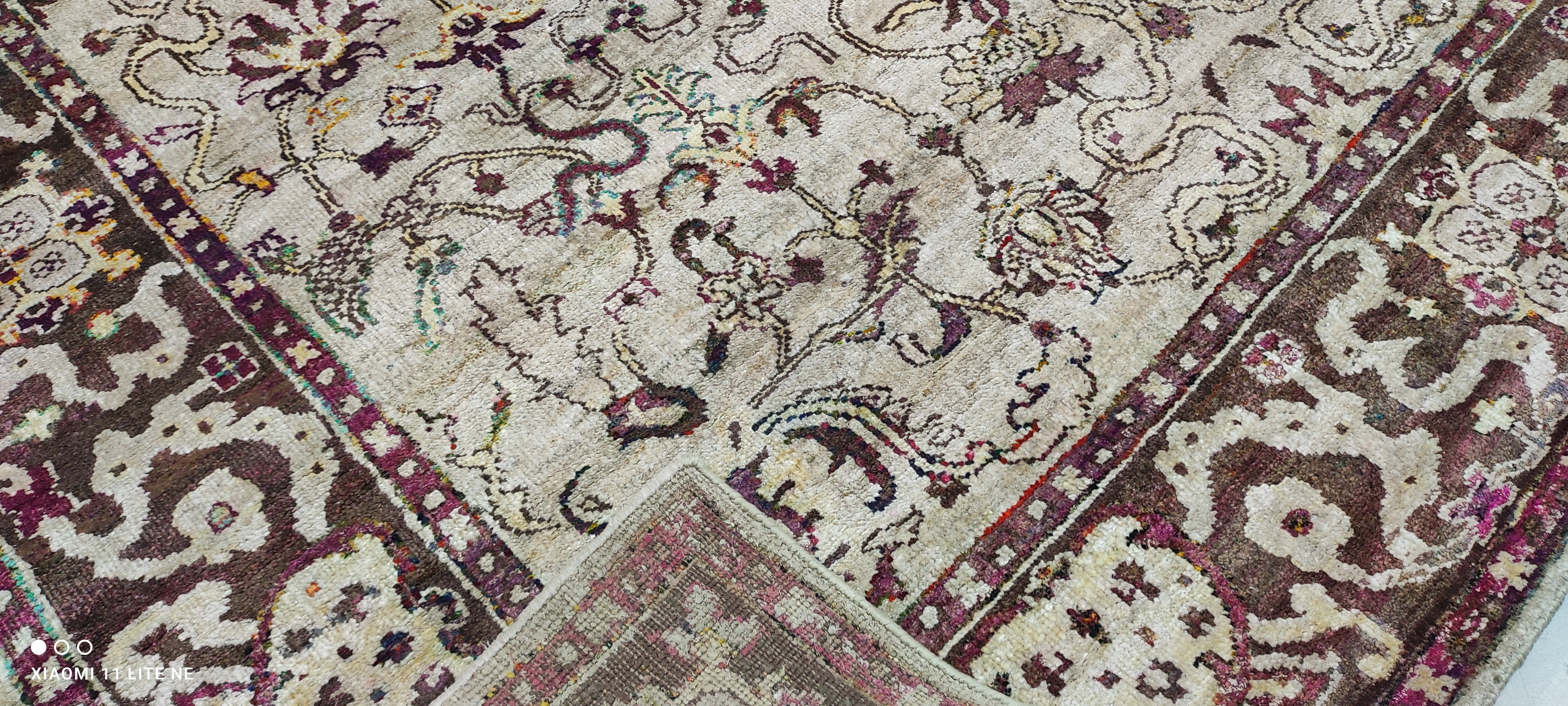 Trixie Kole 8x10 Beige Hand-Knotted Kashan Rug