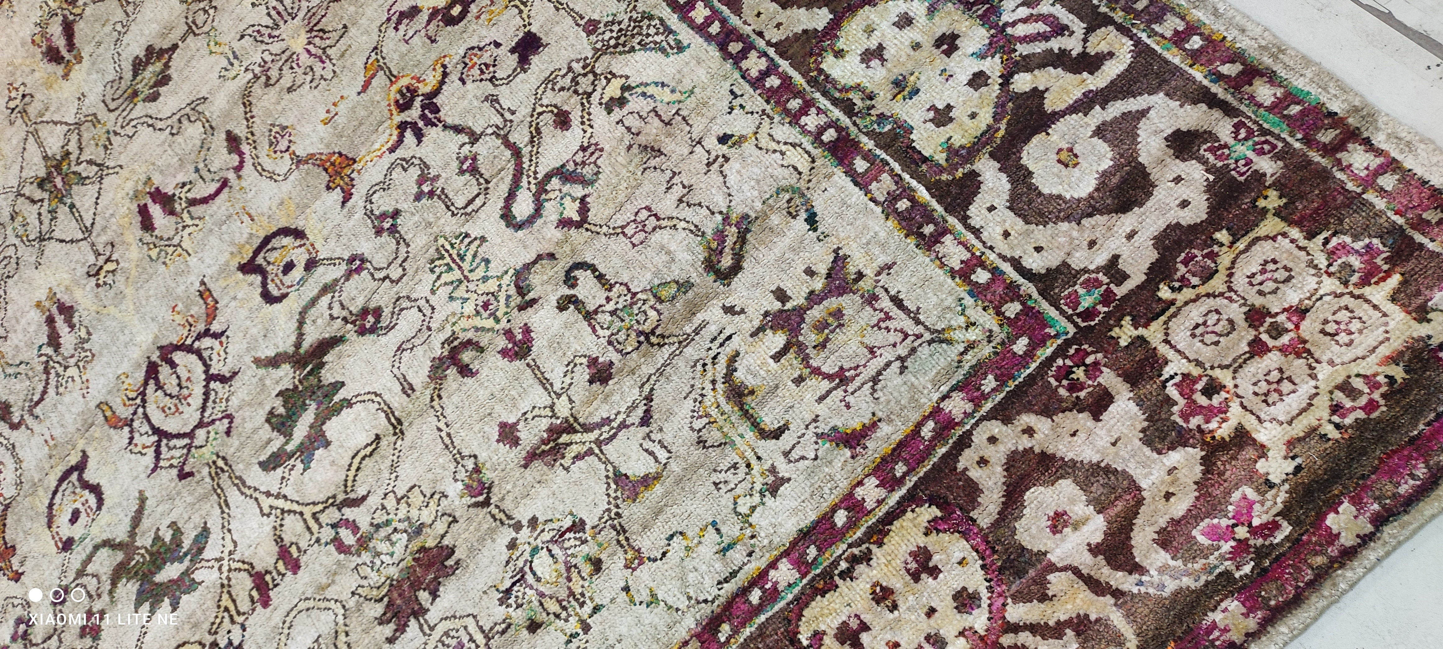 Trixie Kole 8x10 Beige Hand-Knotted Kashan Rug