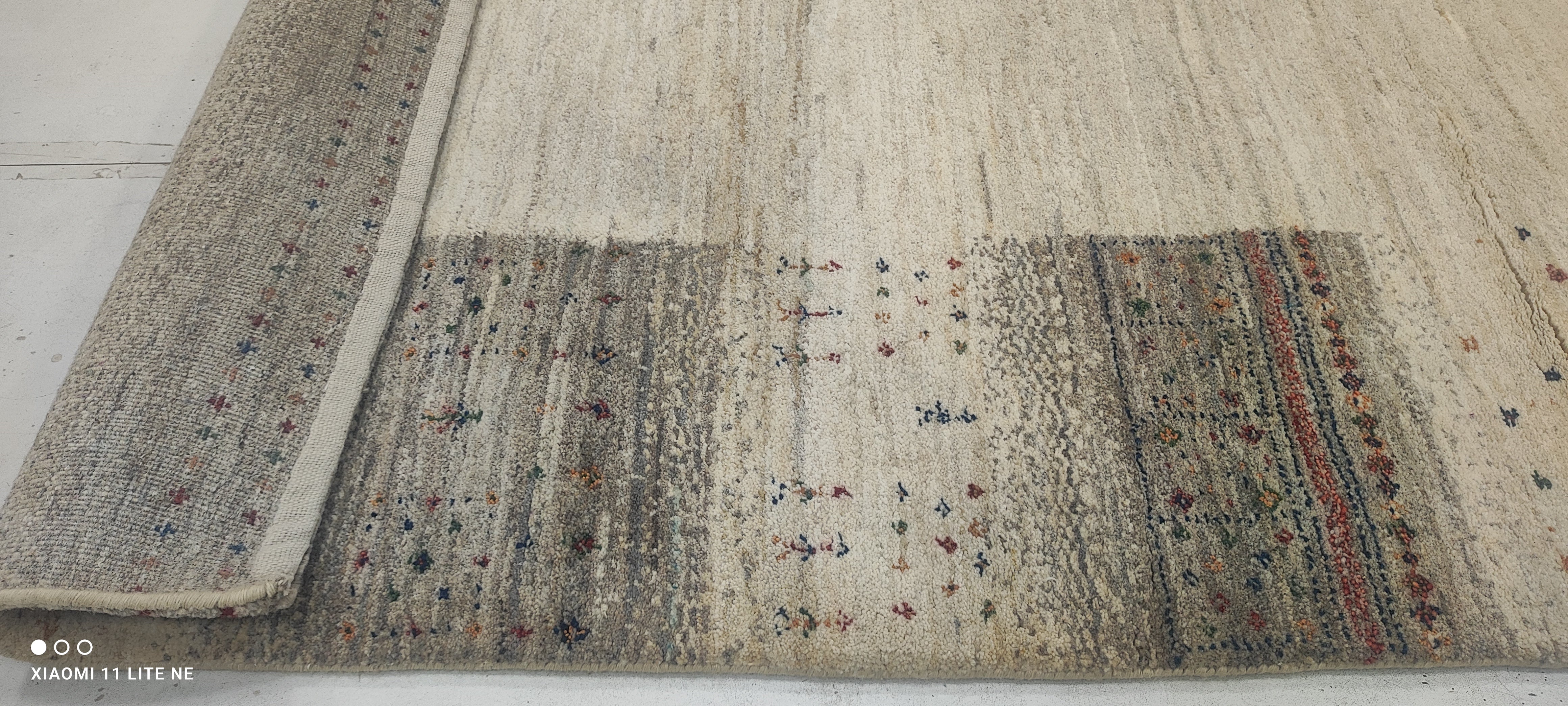 Per Saari 5.3x7.6 Grey Hand-Knotted Modern Style Rug