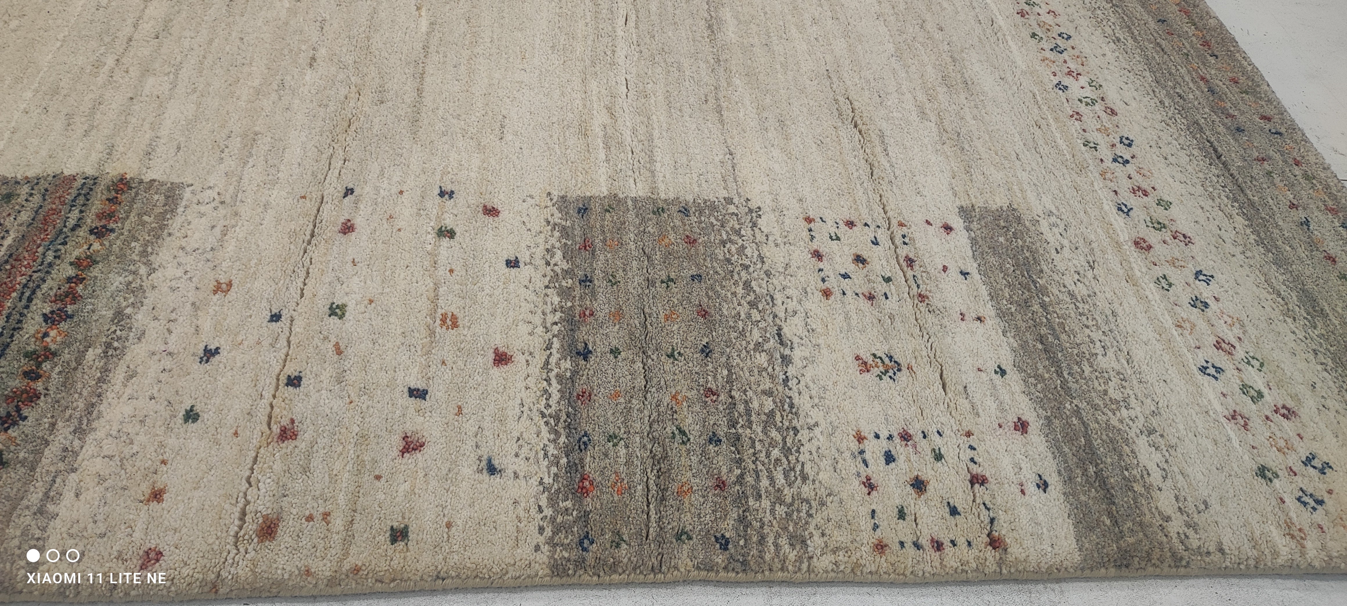 Per Saari 5.3x7.6 Grey Hand-Knotted Modern Style Rug