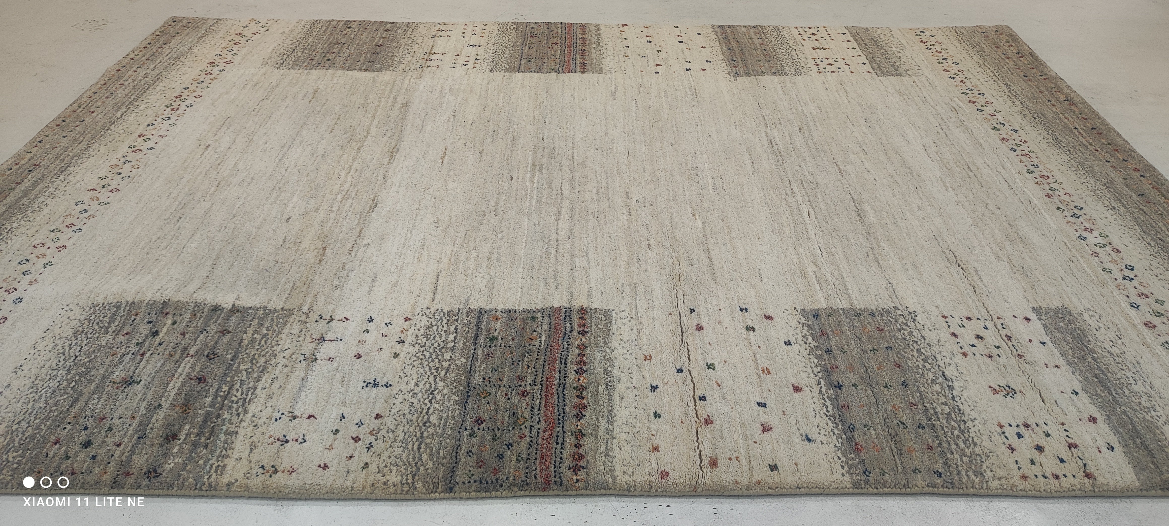 Per Saari 5.3x7.6 Grey Hand-Knotted Modern Style Rug