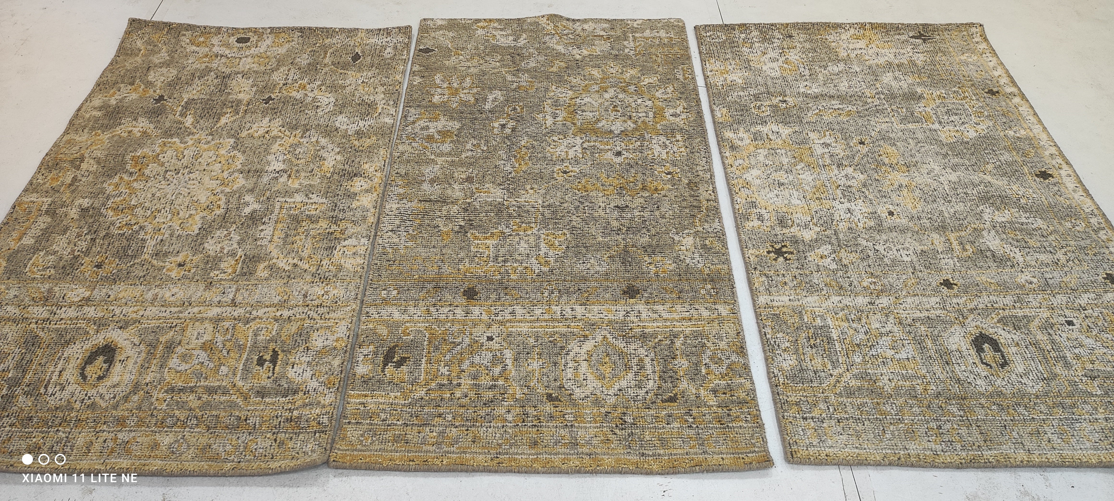 Linda Clark 2.6x4 Grey Hand-Knotted Oushak Rug