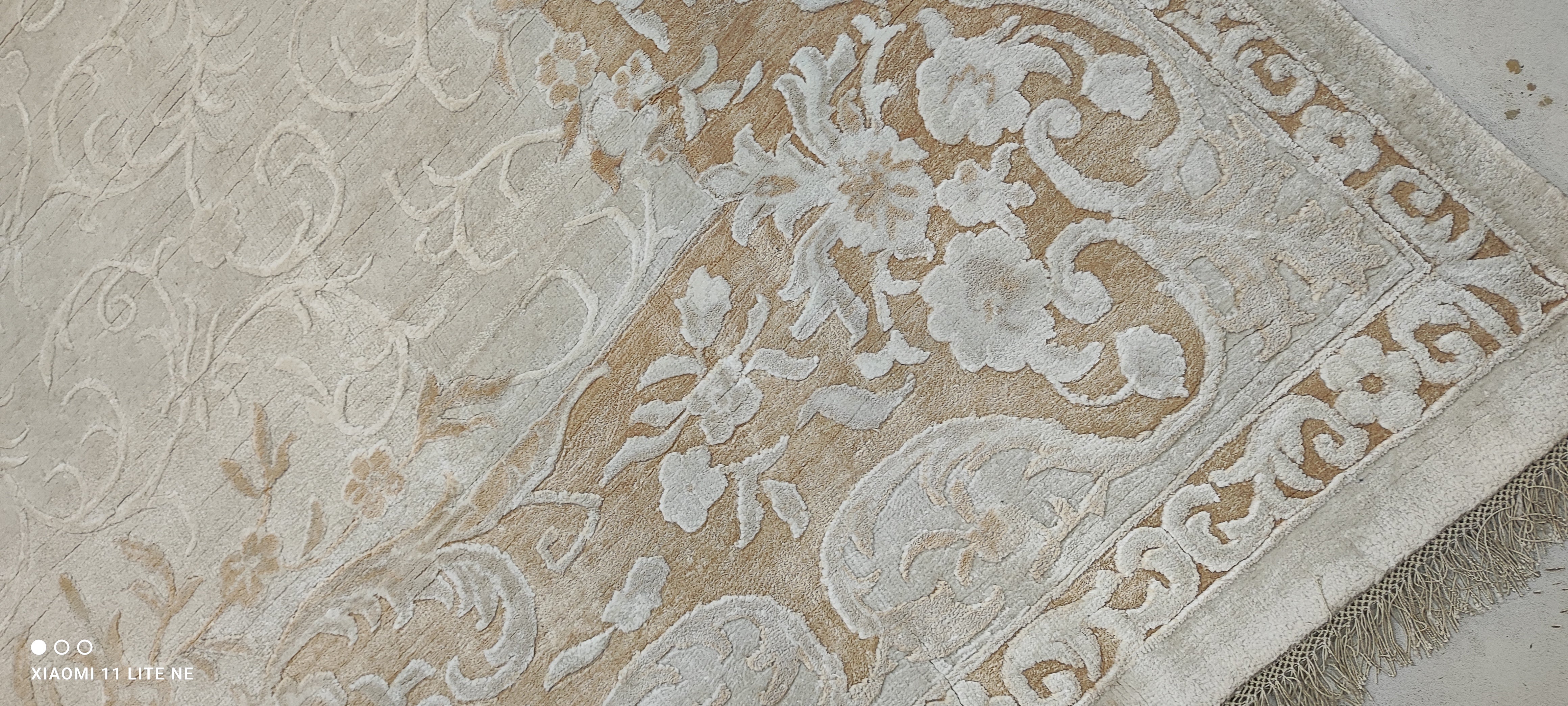 Kate Herron 8x11.6 Silver Hand-Knotted Kashan Rug