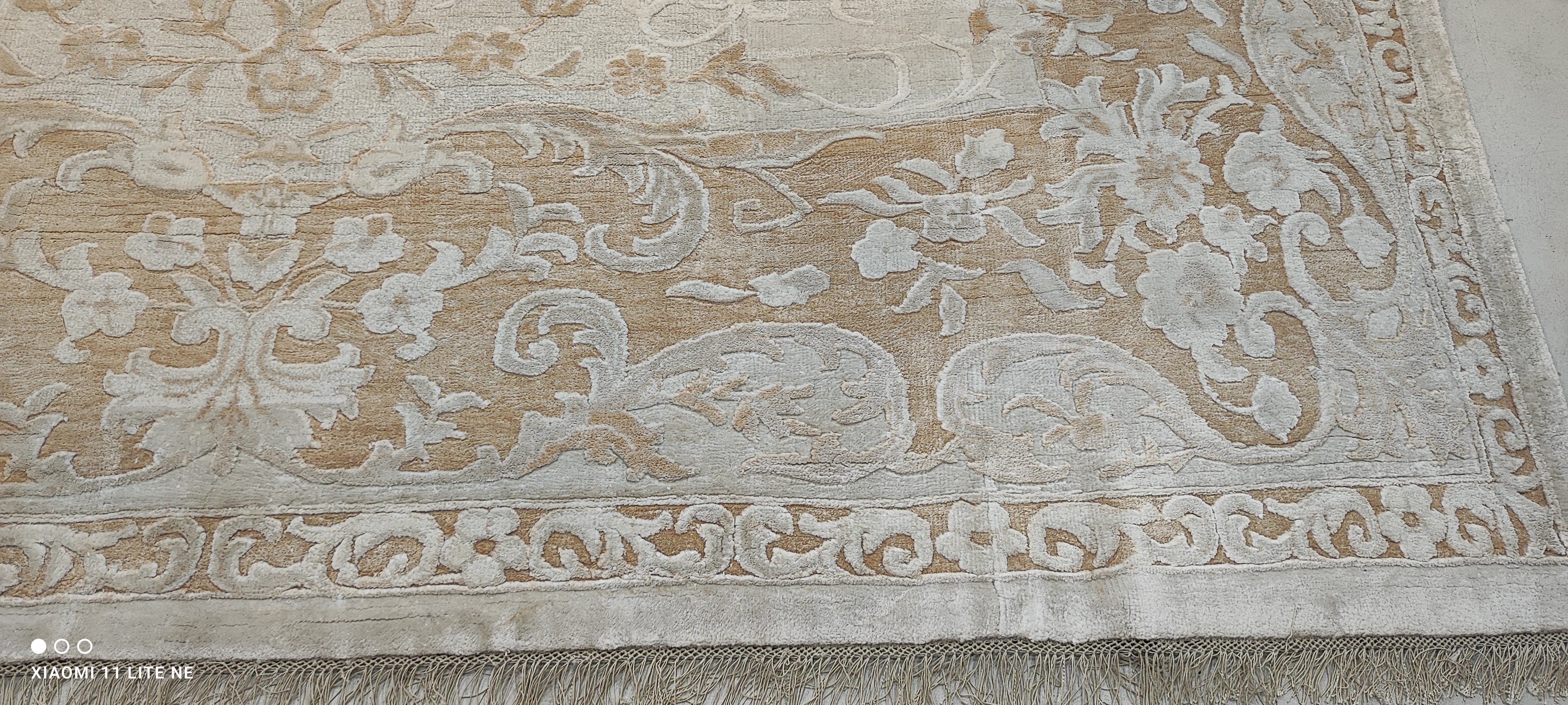 Kate Herron 8x11.6 Silver Hand-Knotted Kashan Rug