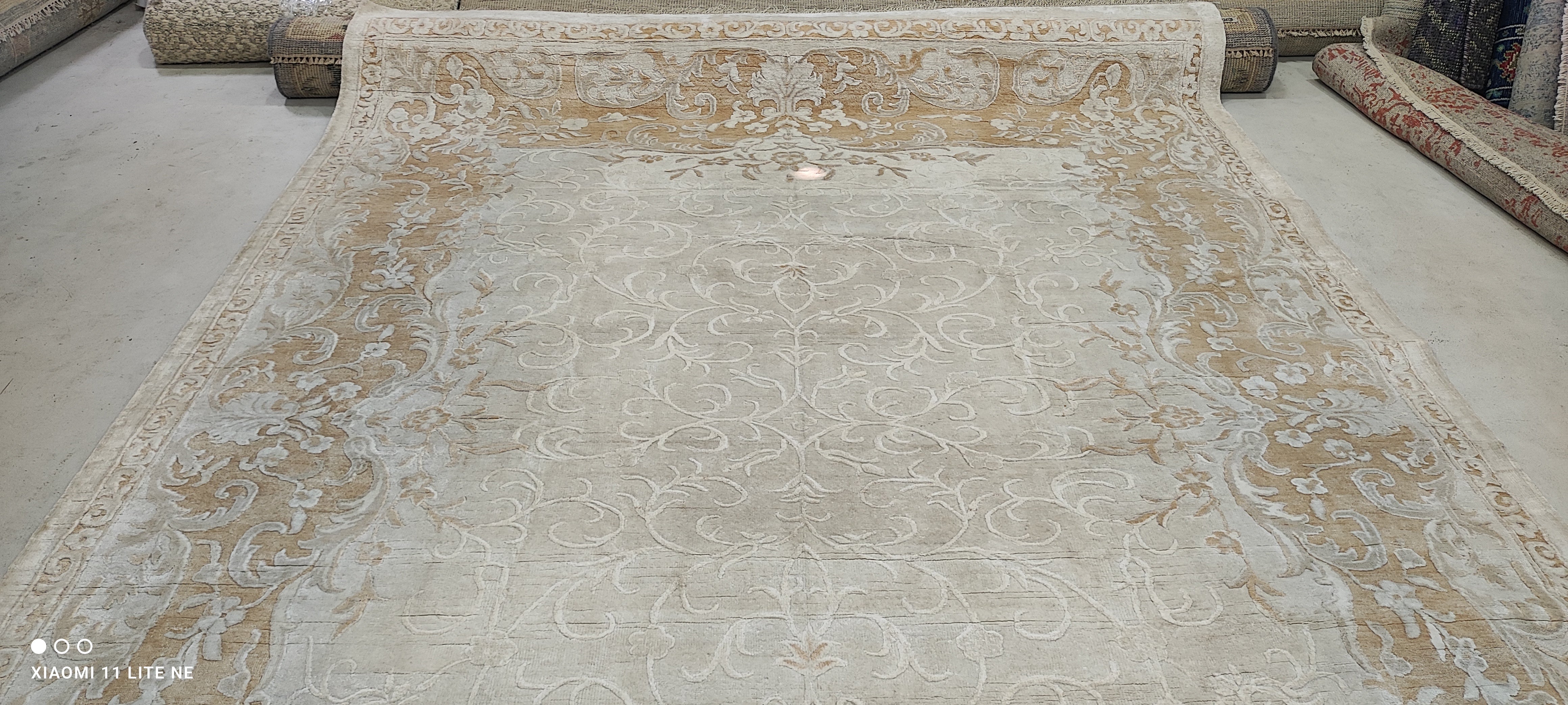 Kate Herron 8x11.6 Silver Hand-Knotted Kashan Rug
