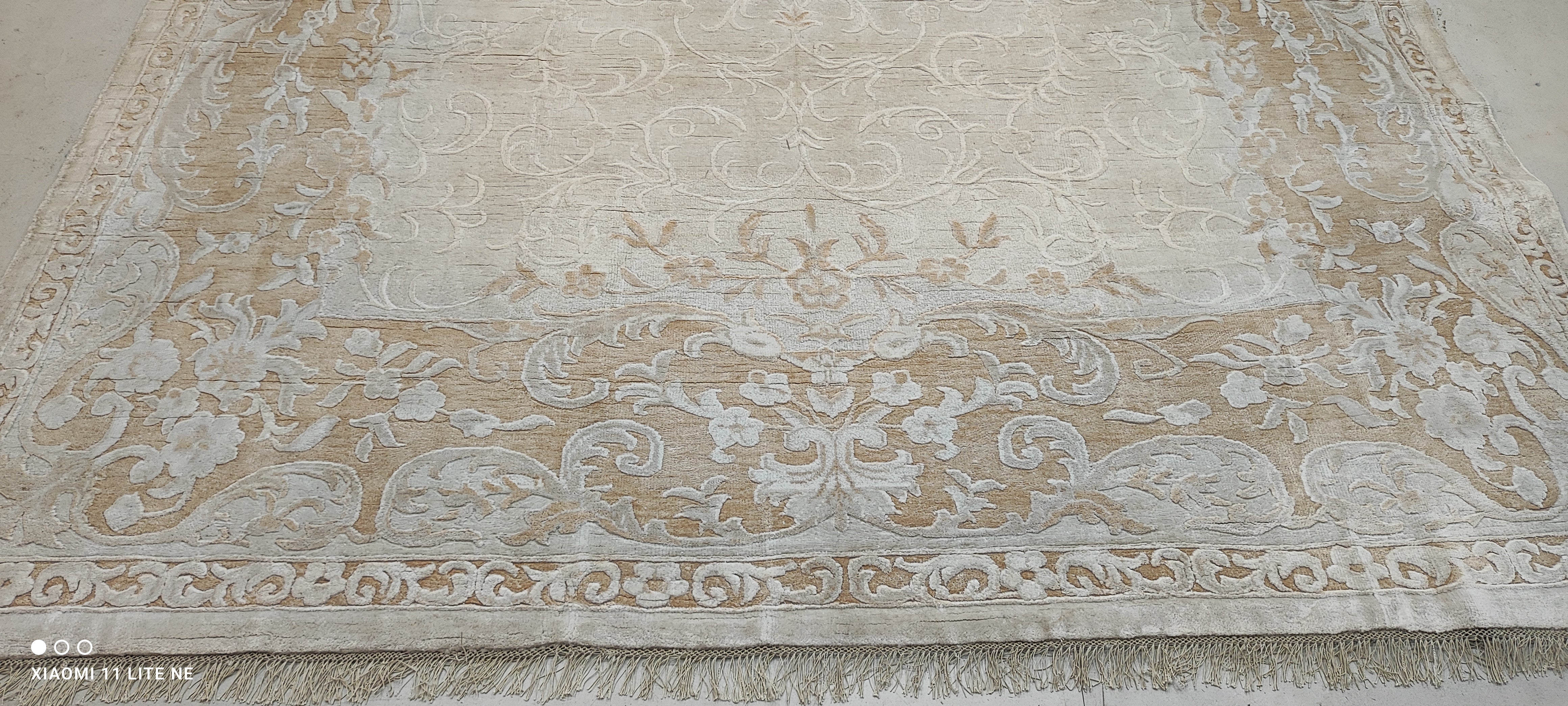 Kate Herron 8x11.6 Silver Hand-Knotted Kashan Rug