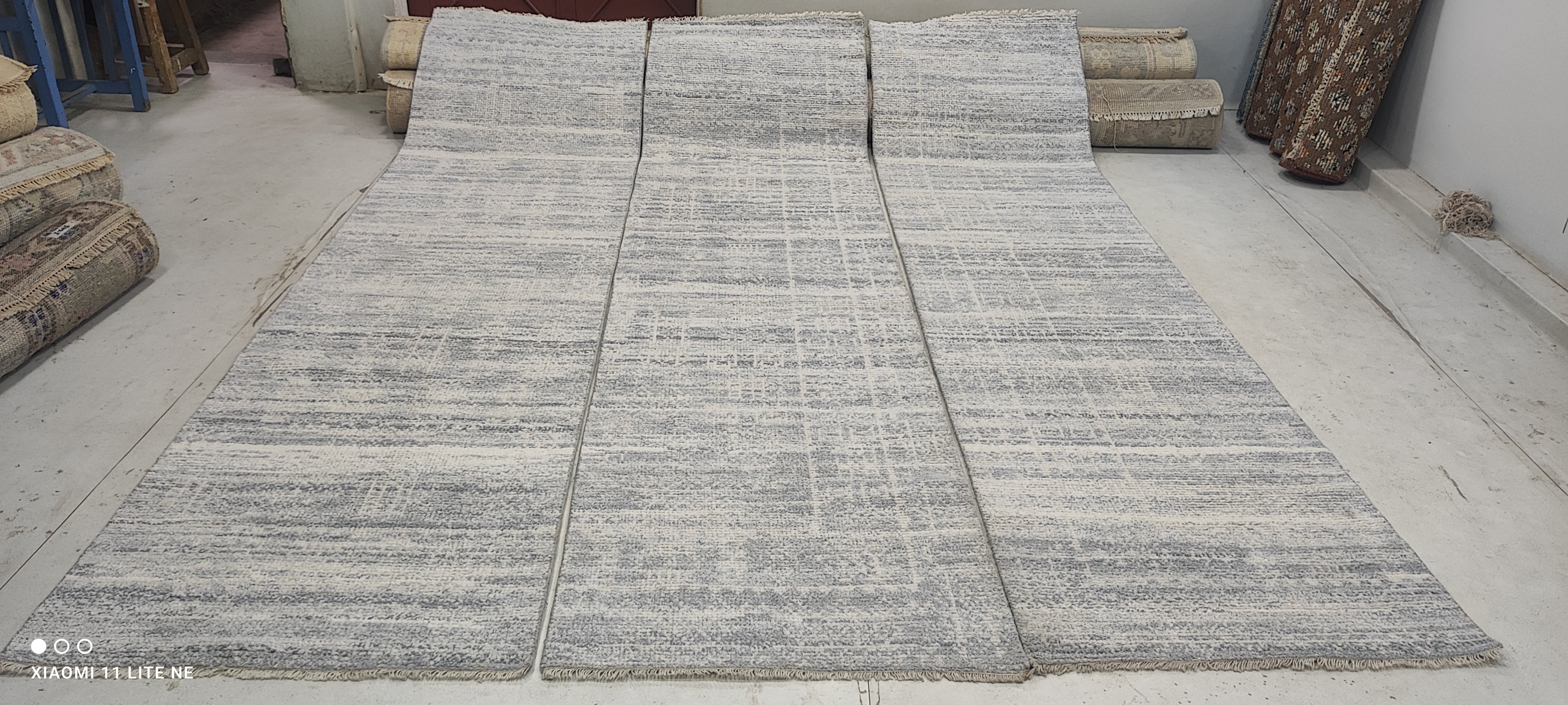 Boomer 2.6x10 Silver Hand-Knotted Modern Runner
