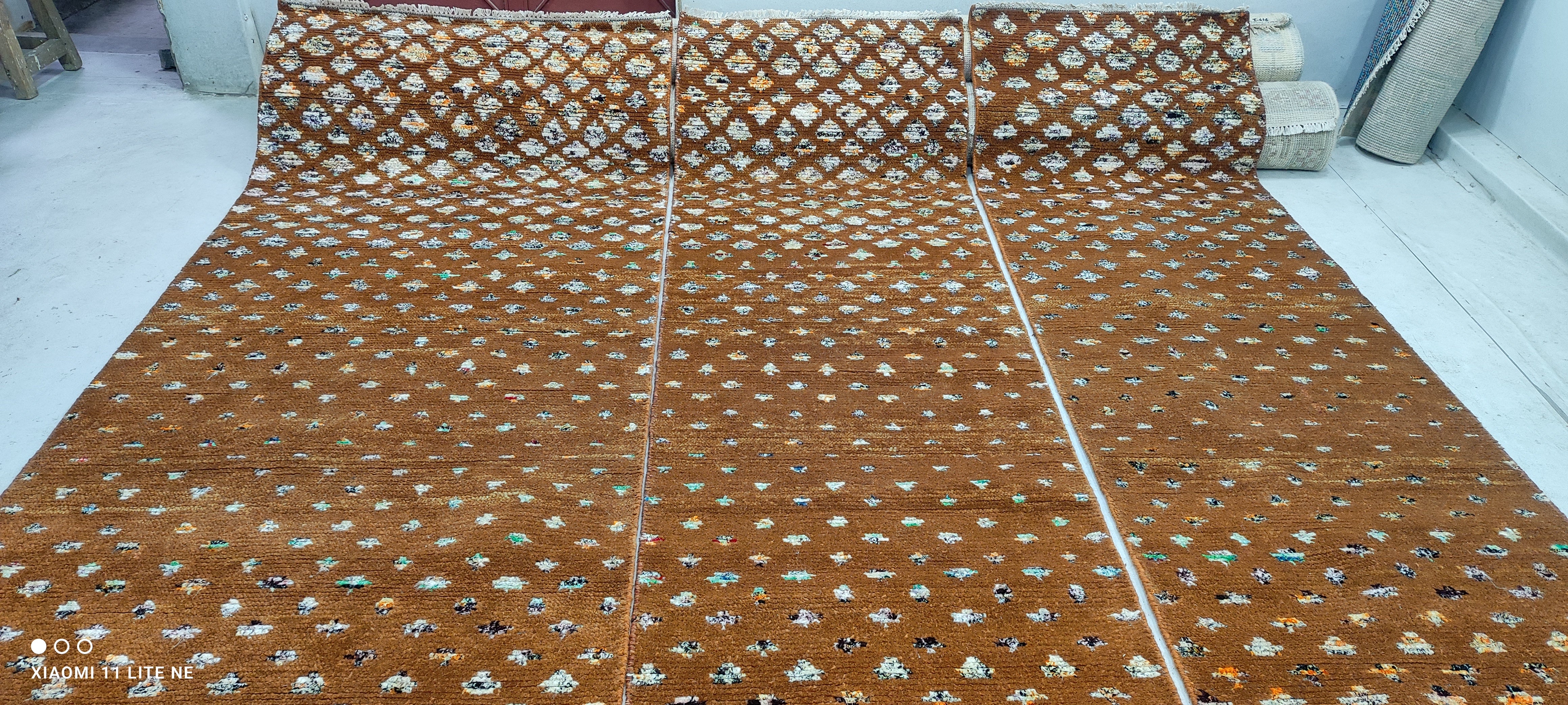 David E. Kelley Hand-Knotted Brown Modern Runner - Multiple Sizes