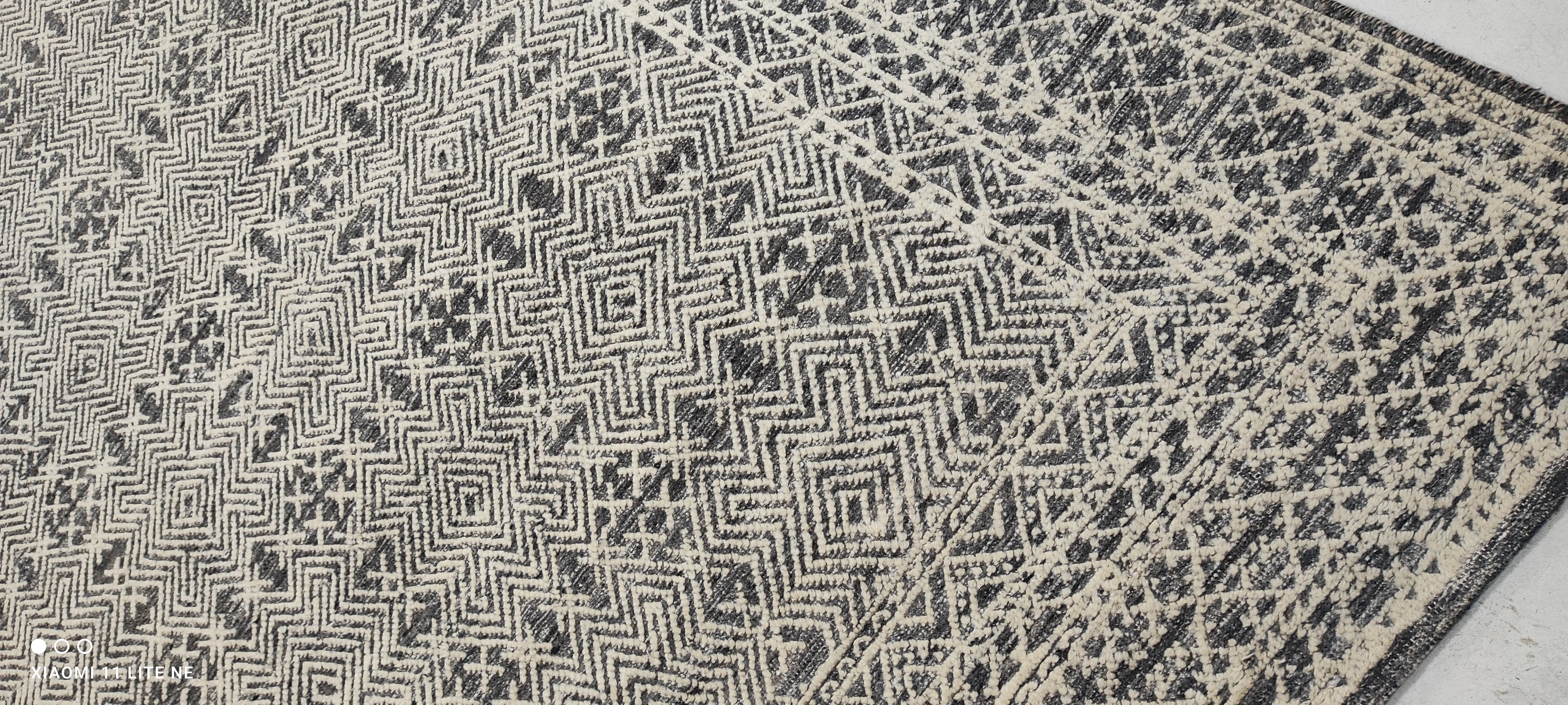 Nick Offerman 9x18.6 Hand-Knotted Grey High-Low Modern Rug