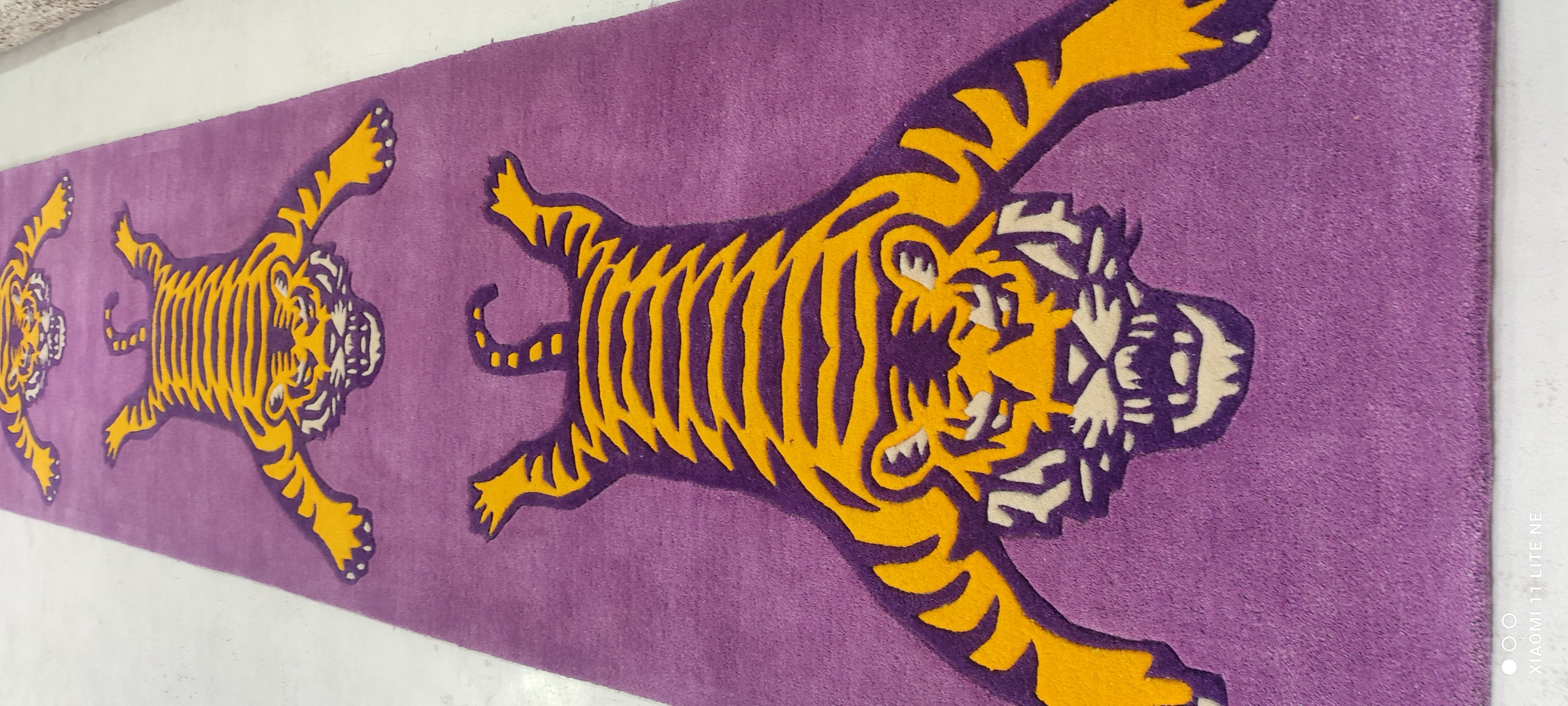 El Tigre 2.6x12 Runner Hand-Tufted Runner (Two Styles)