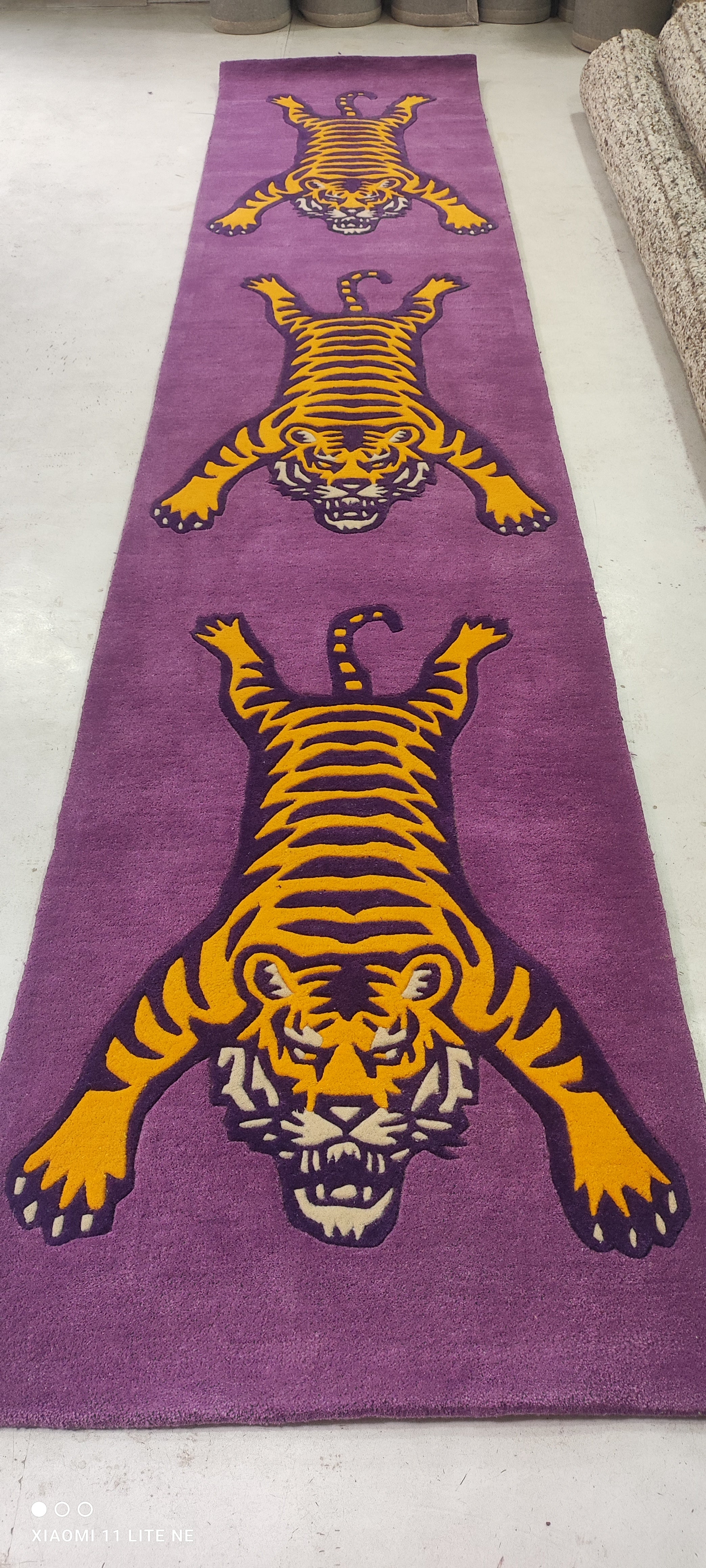 El Tigre 2.6x12 Runner Hand-Tufted Runner (Two Styles)