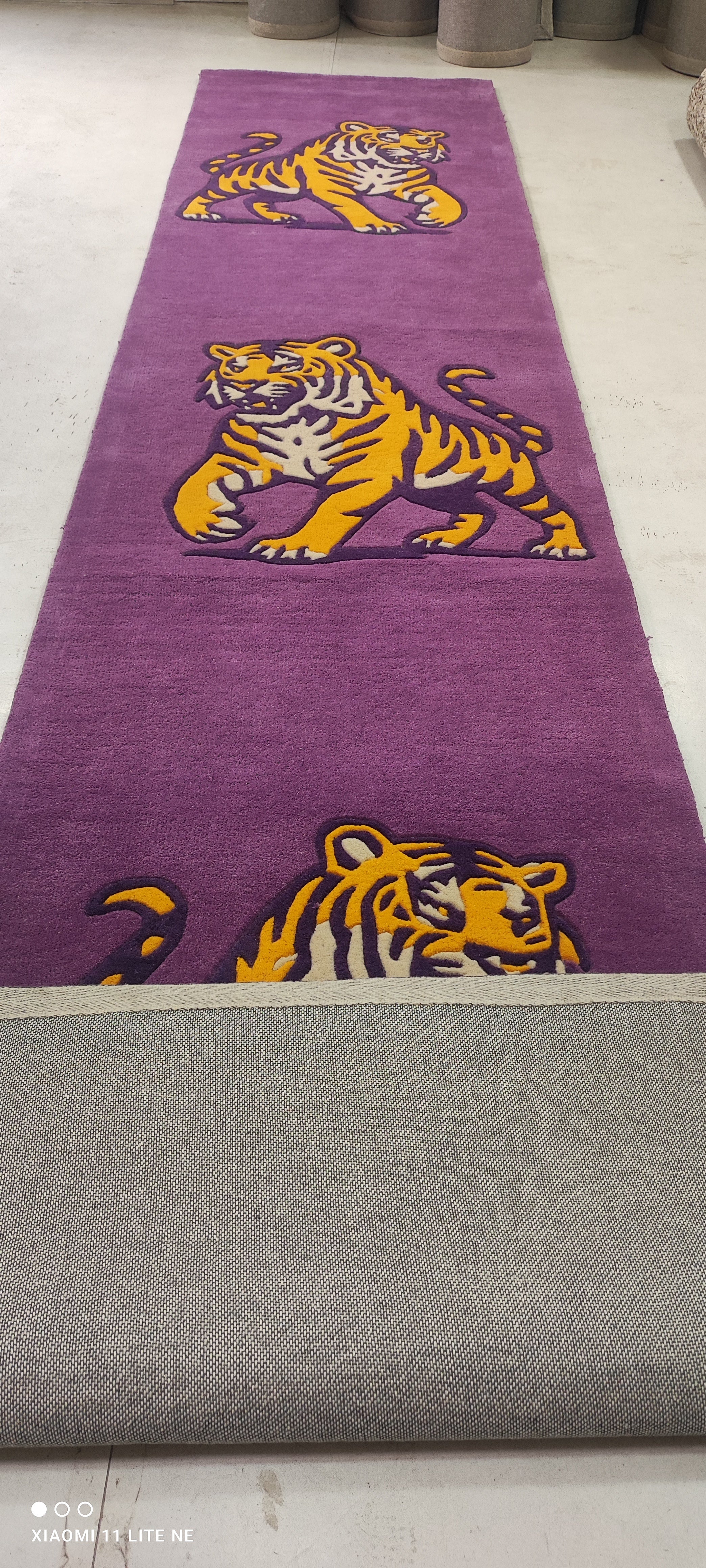 El Tigre 2.6x12 Runner Hand-Tufted Runner (Two Styles)