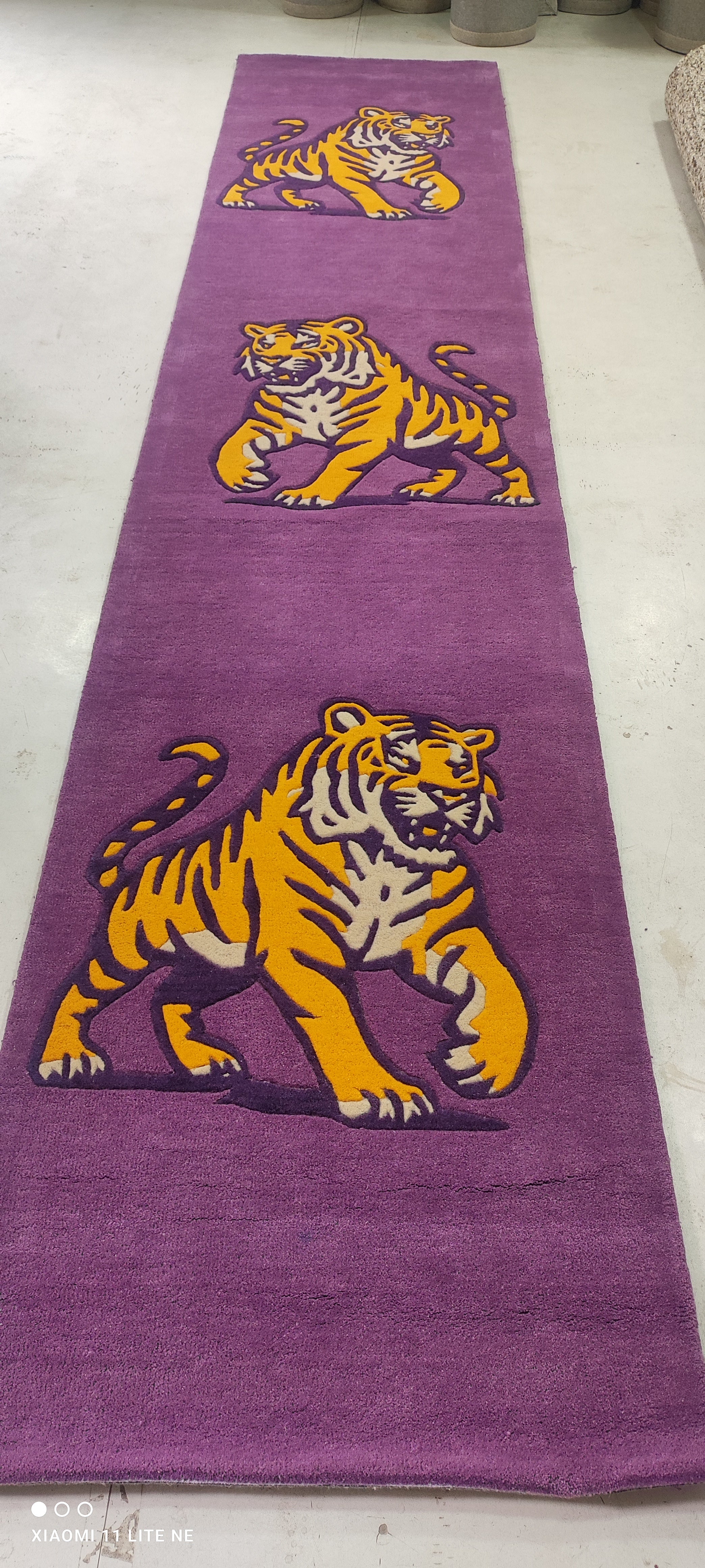 El Tigre 2.6x12 Runner Hand-Tufted Runner (Two Styles)