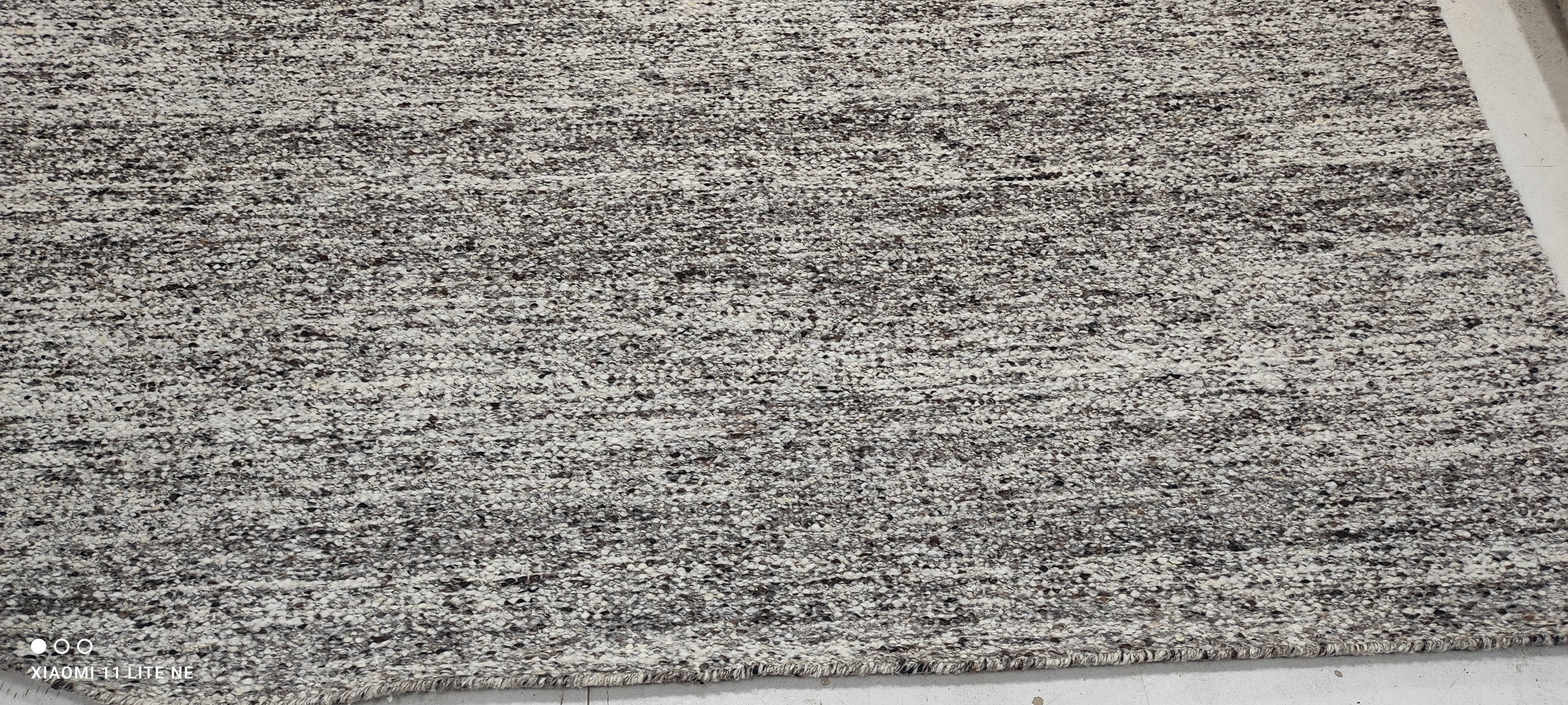 Elliot Dark Grey Handwoven Modern Durrie Rug (Multiple Sizes)