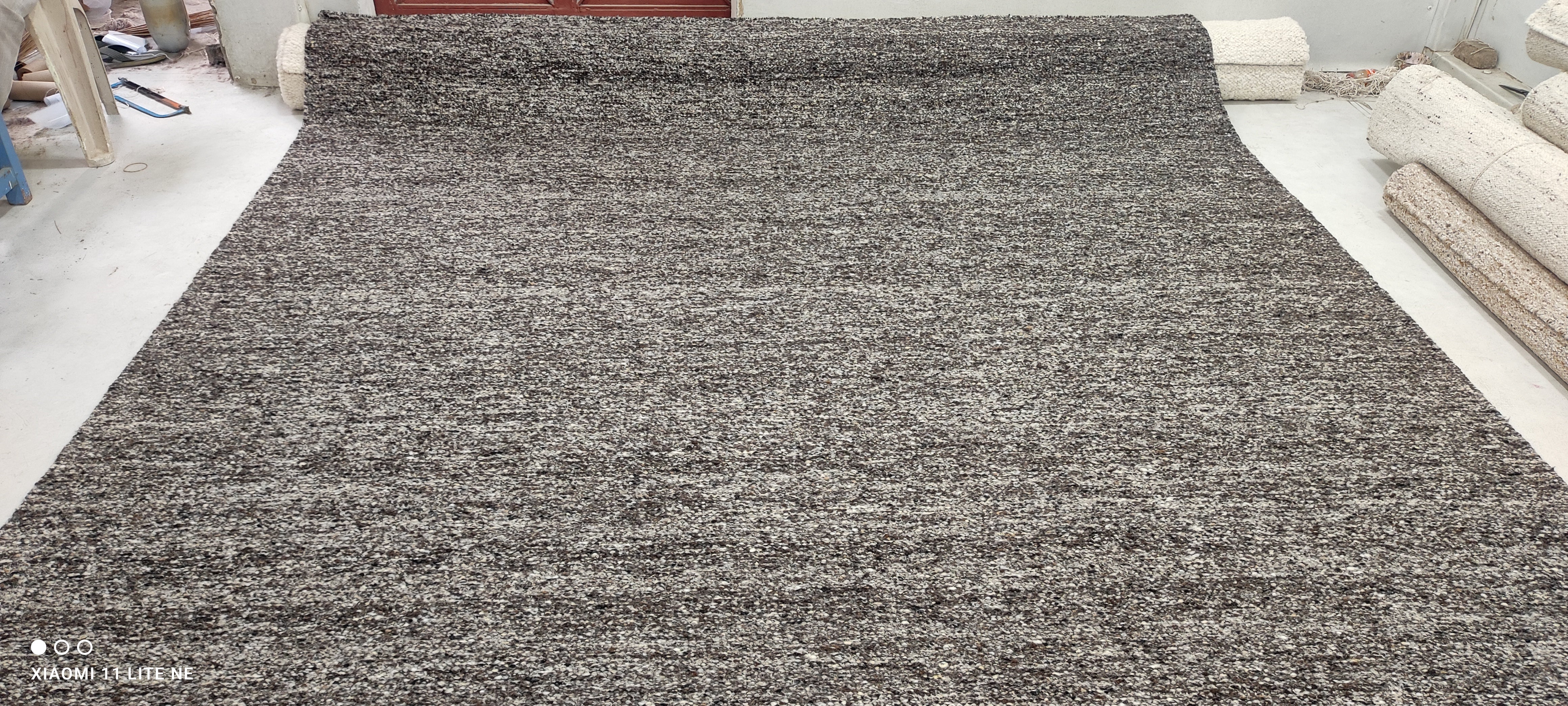 Dominic Fike Charcoal Handwoven Modern Durrie Rug (Multiple Sizes)
