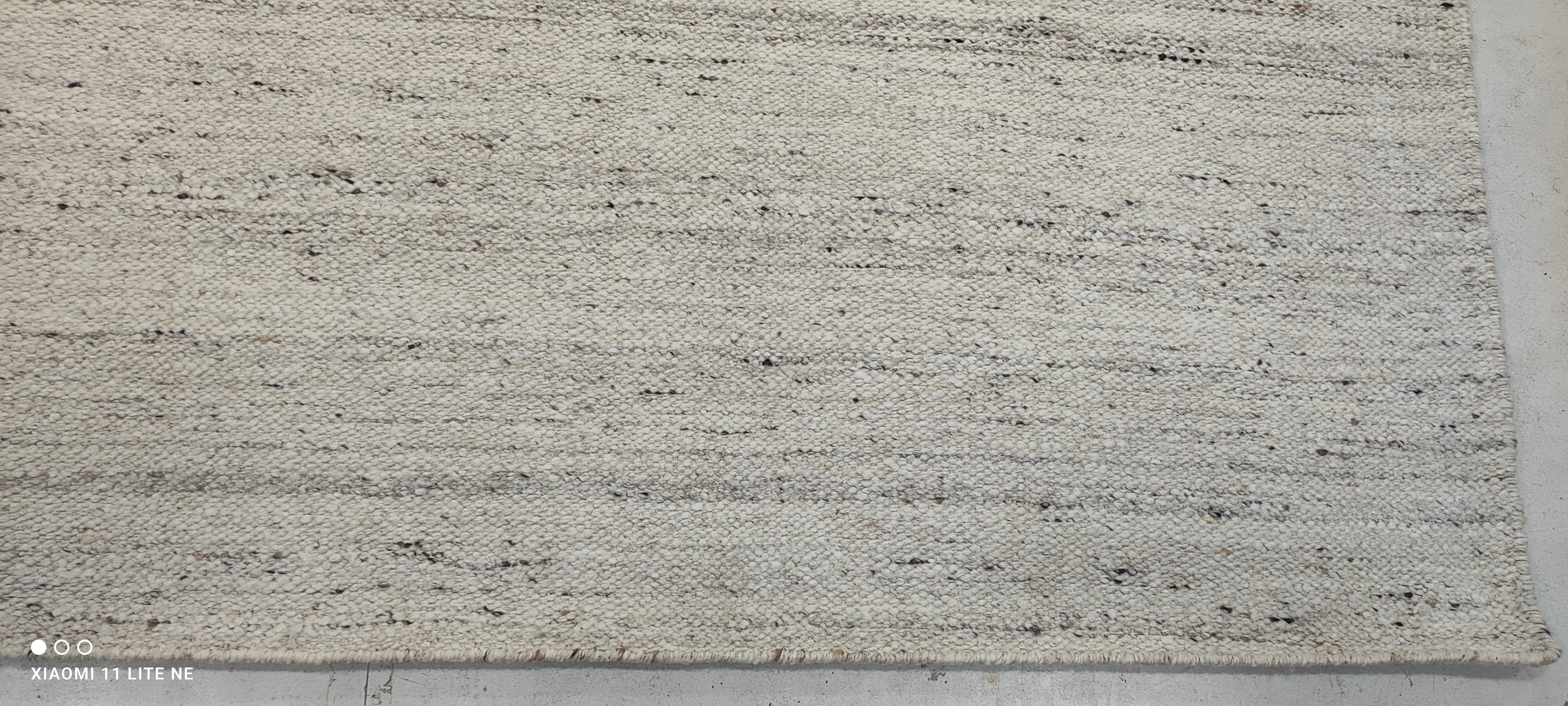 Ethan Lewis Grey Handwoven Modern Durrie Rug (Multiple Sizes)