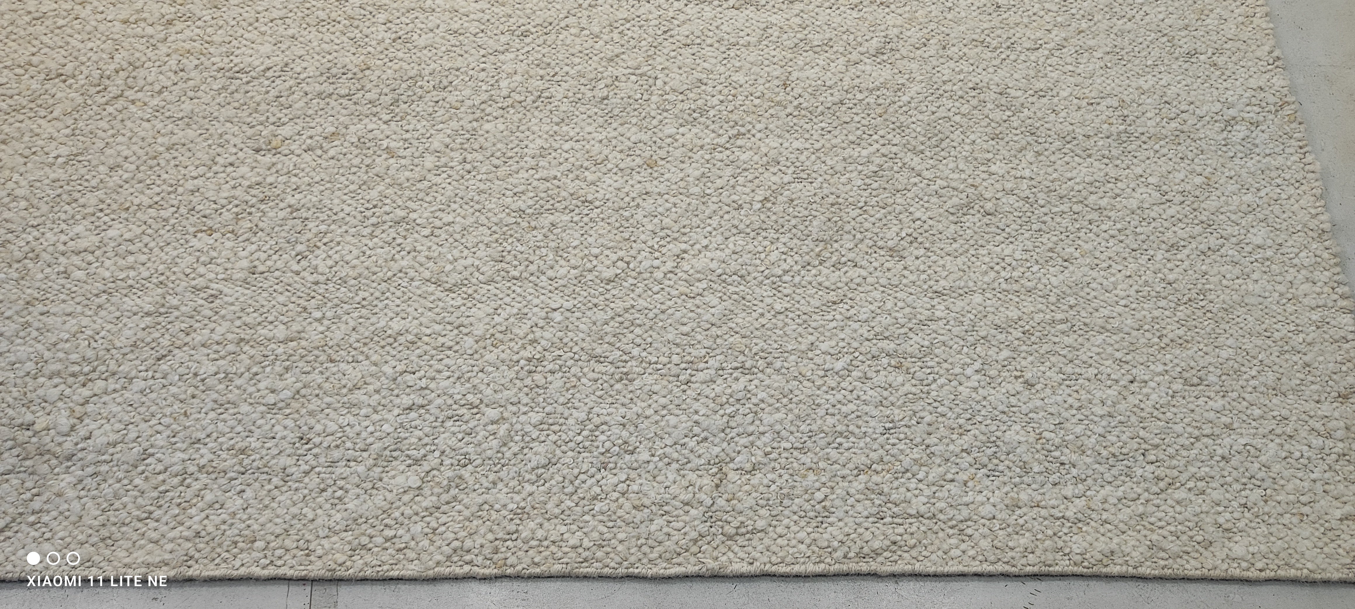 Colman Domingo Cream Handwoven Modern Durrie Rug (Multiple Sizes)